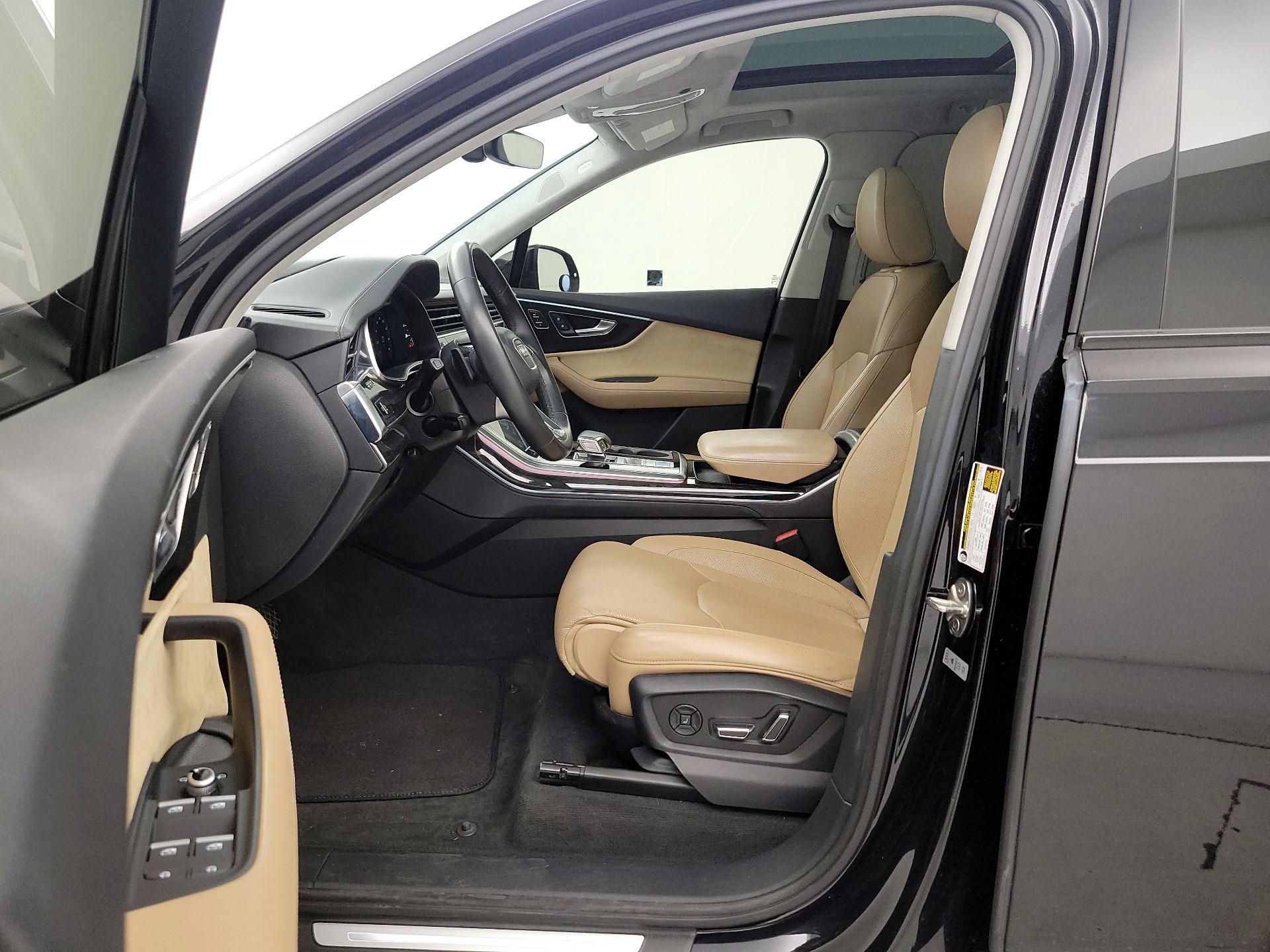 Thumbnail: 2021 Audi Q7 - 11