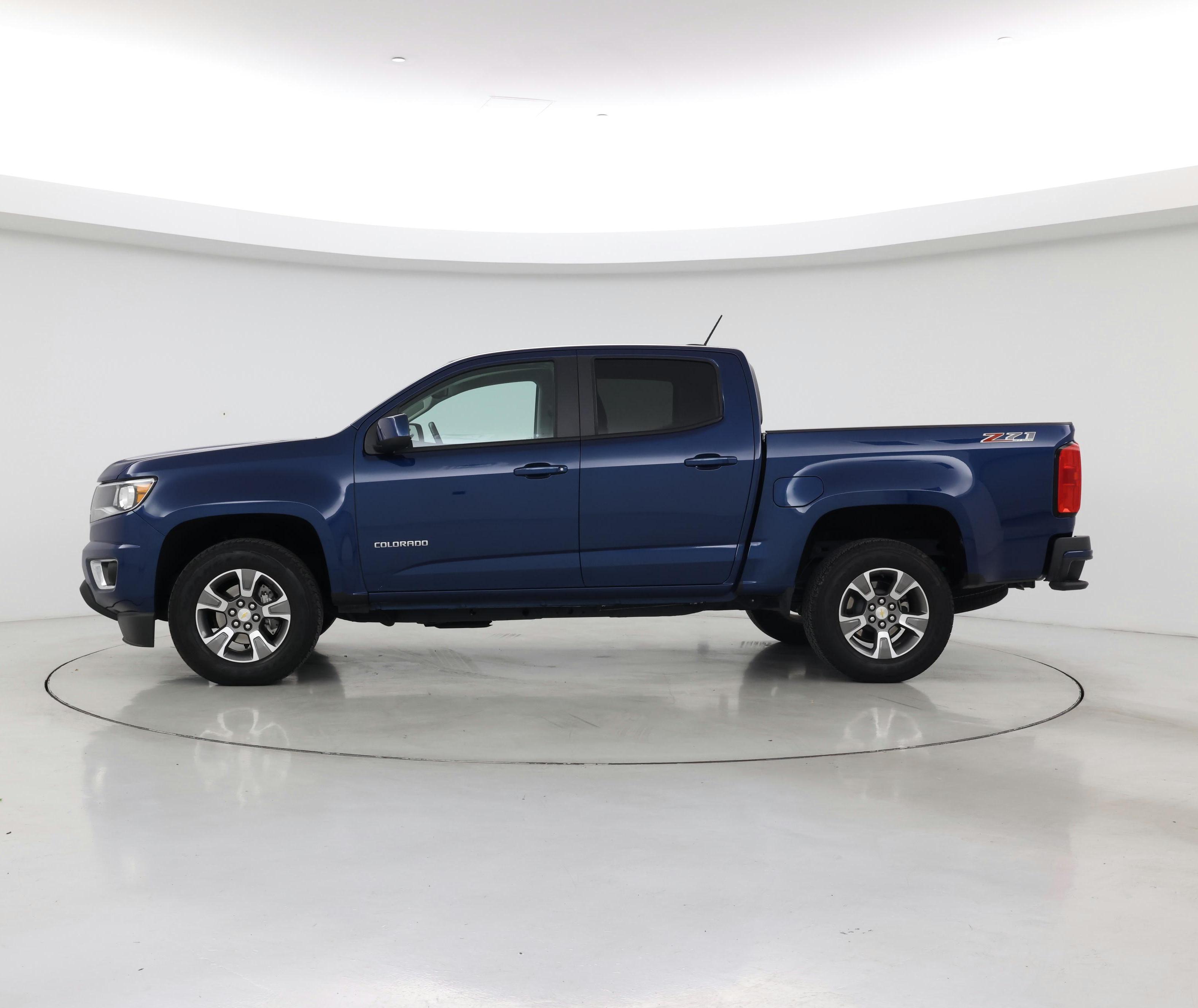 Thumbnail: 2020 Chevrolet Colorado - 3