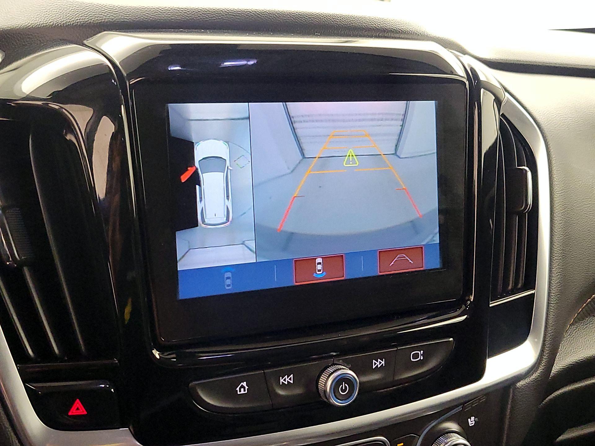 Thumbnail: 2019 Chevrolet Traverse - 15