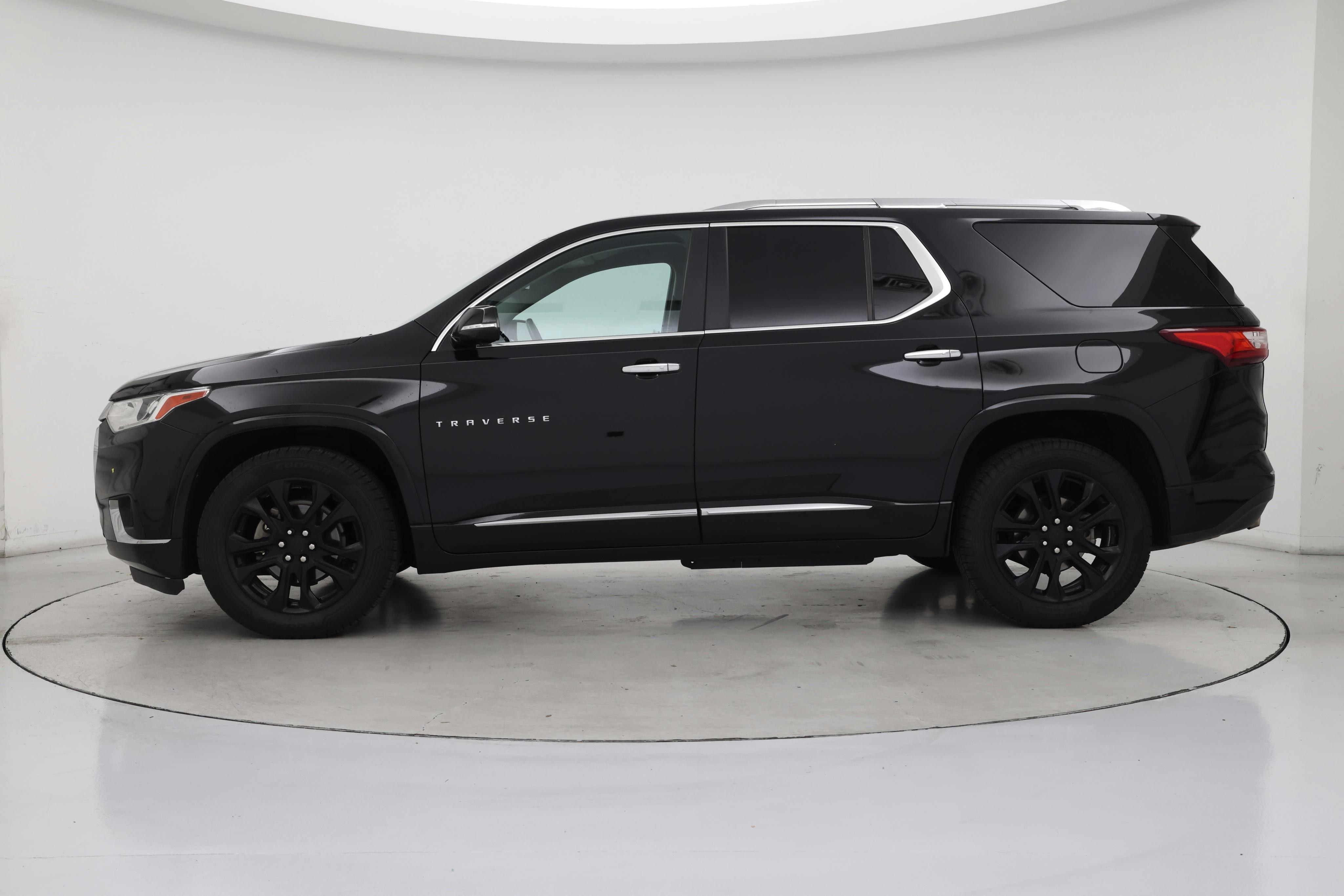 Thumbnail: 2019 Chevrolet Traverse - 3