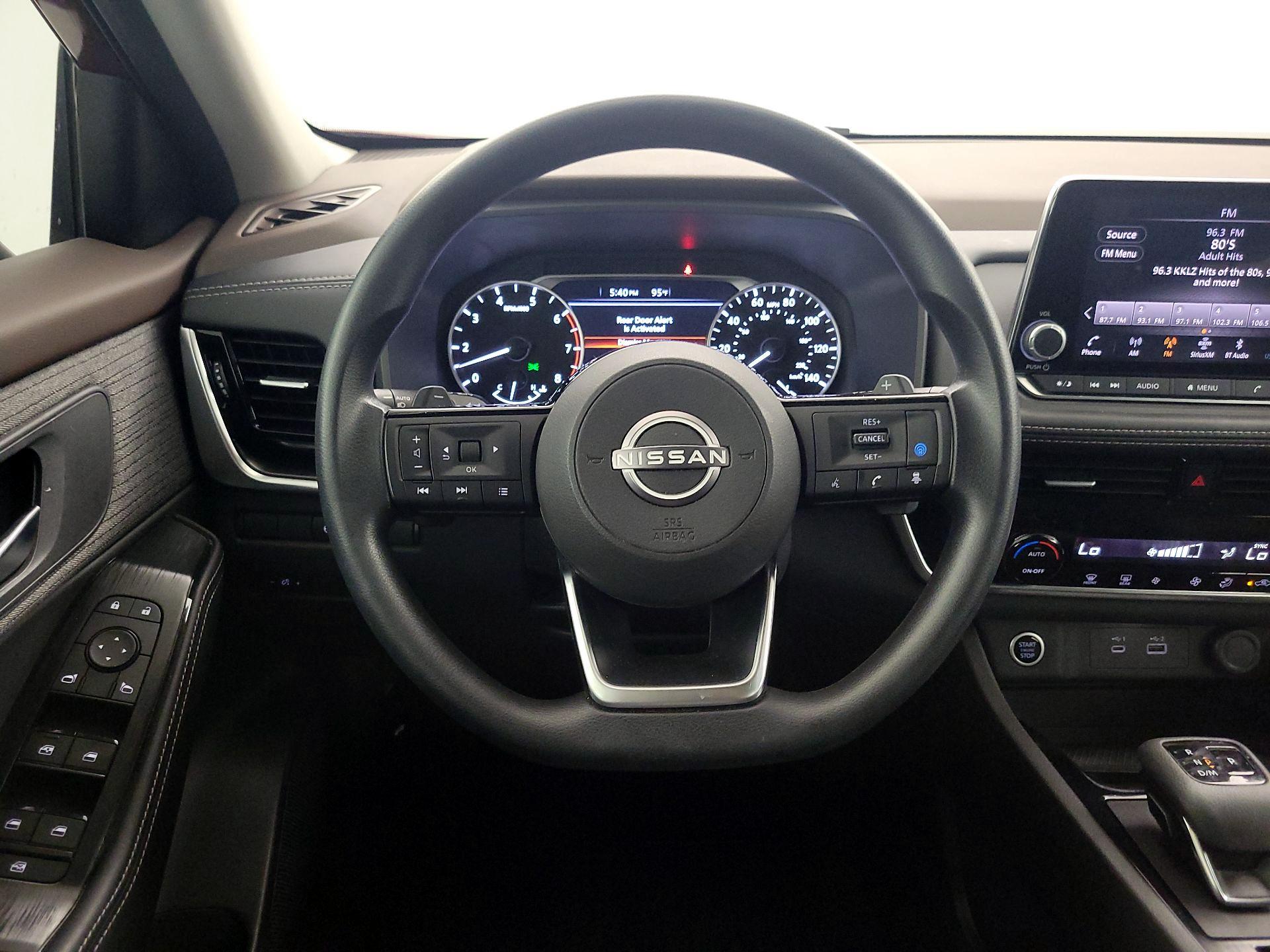 Thumbnail: 2022 Nissan Rogue - 10