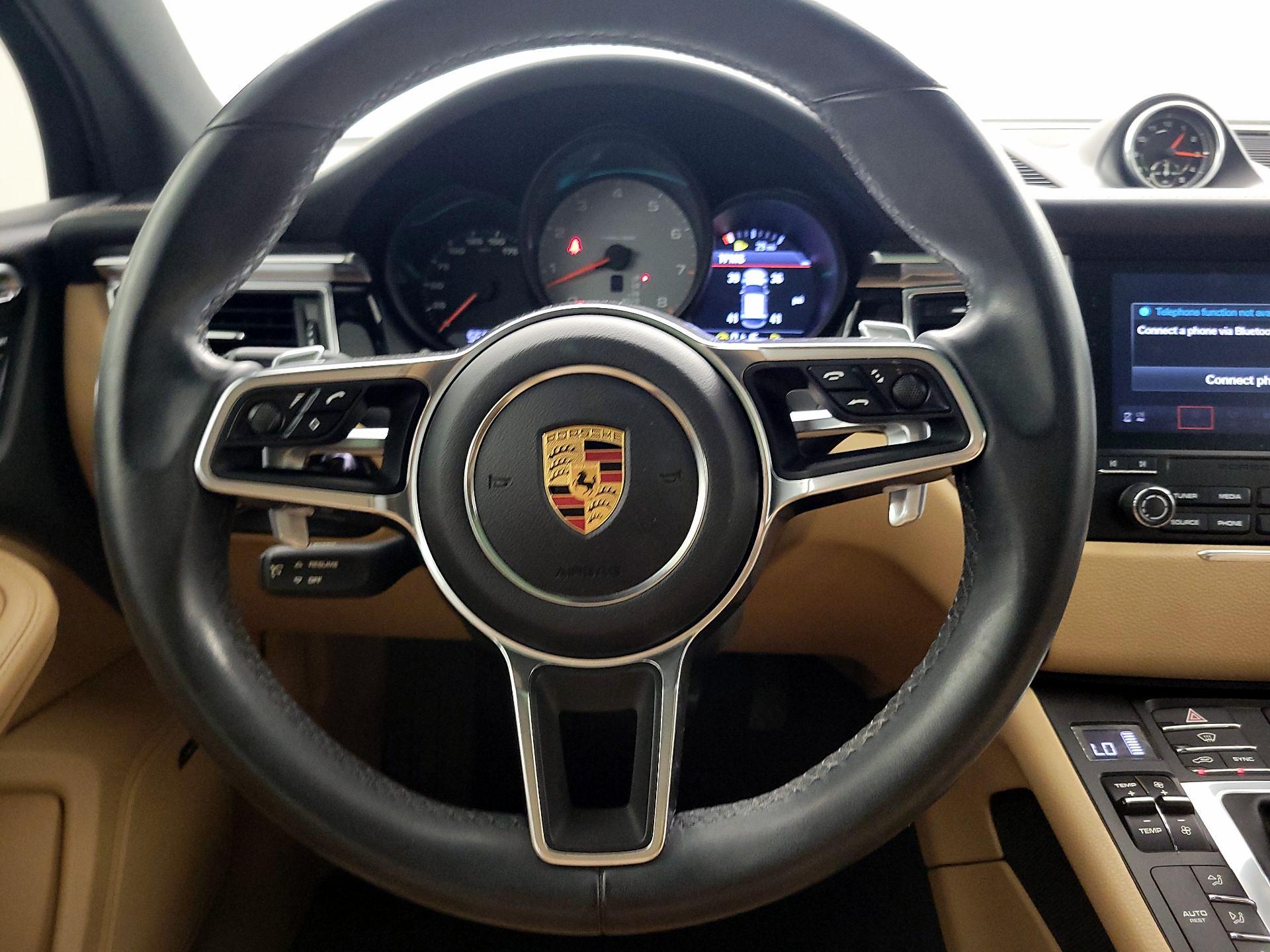 Thumbnail: 2018 Porsche Macan - 10