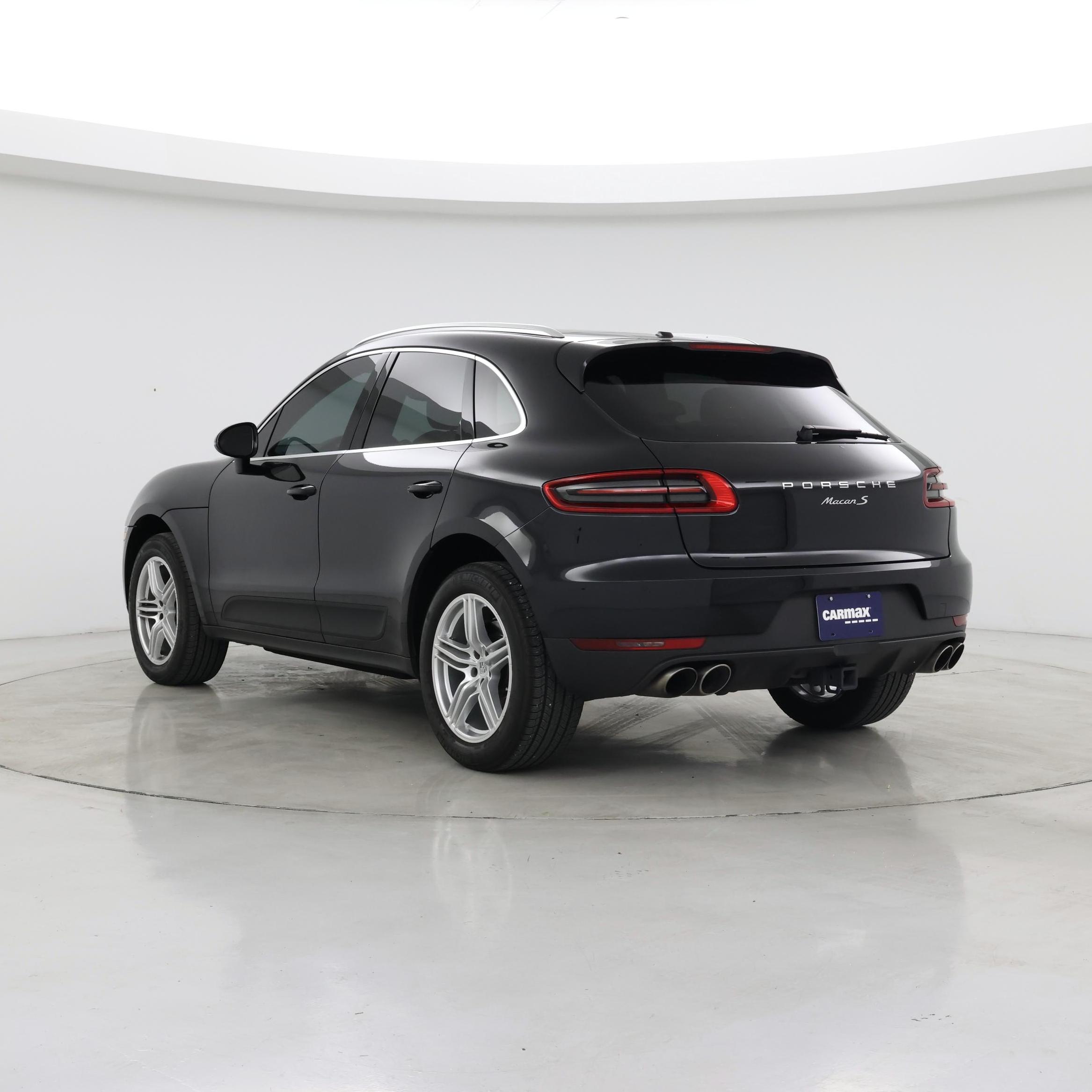 Thumbnail: 2018 Porsche Macan - 2