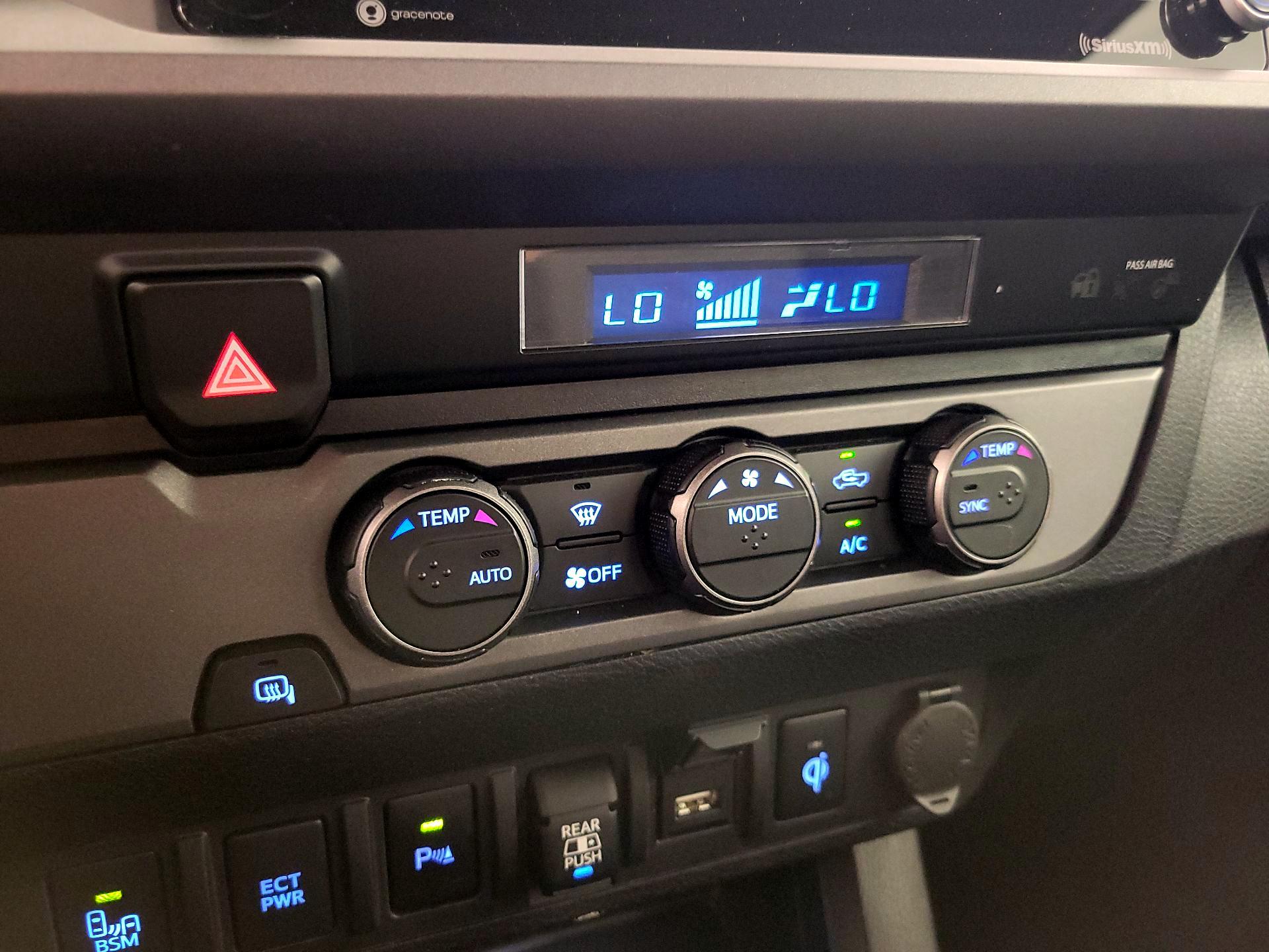 Thumbnail: 2021 Toyota Tacoma - 16