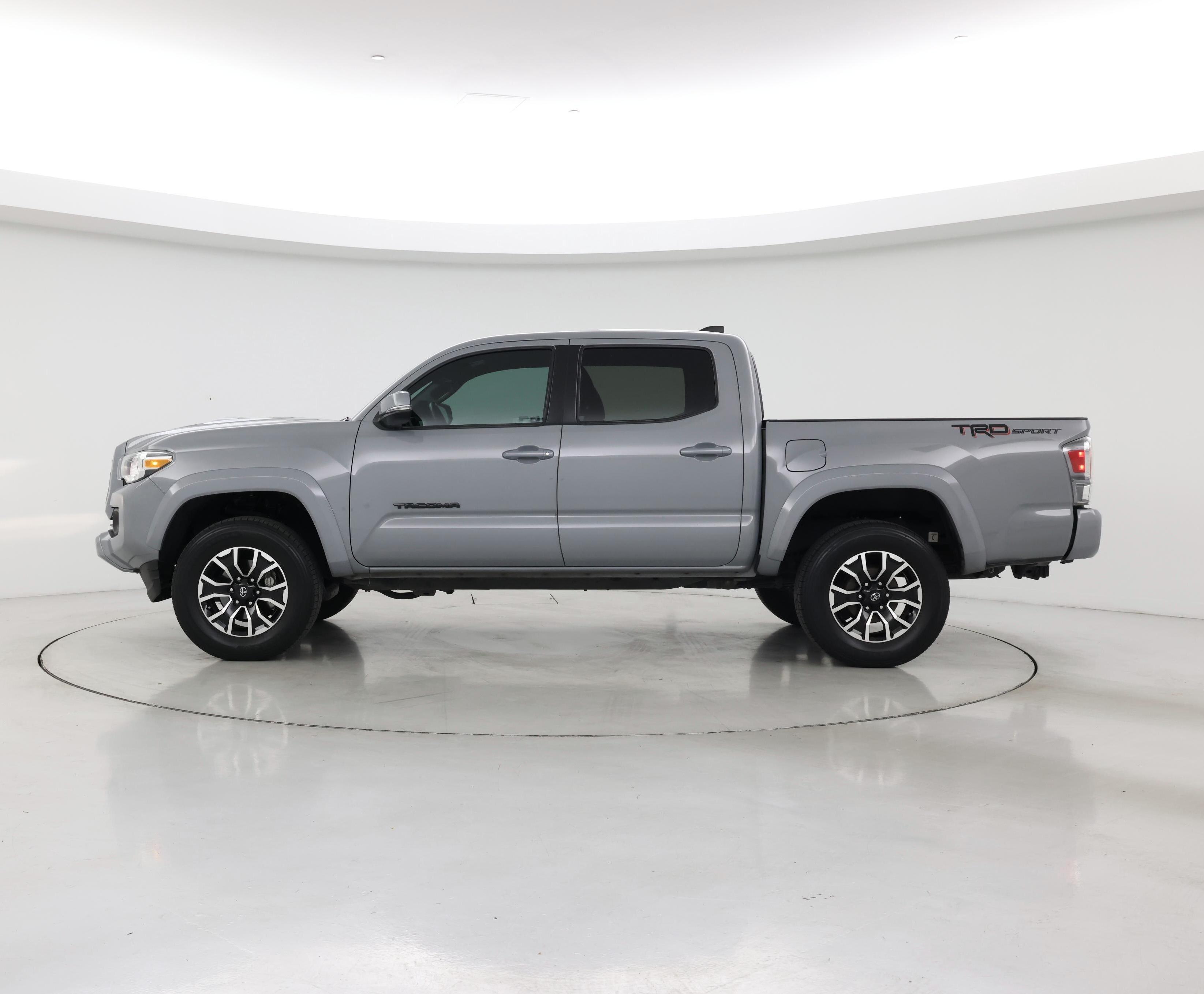 Thumbnail: 2021 Toyota Tacoma - 3