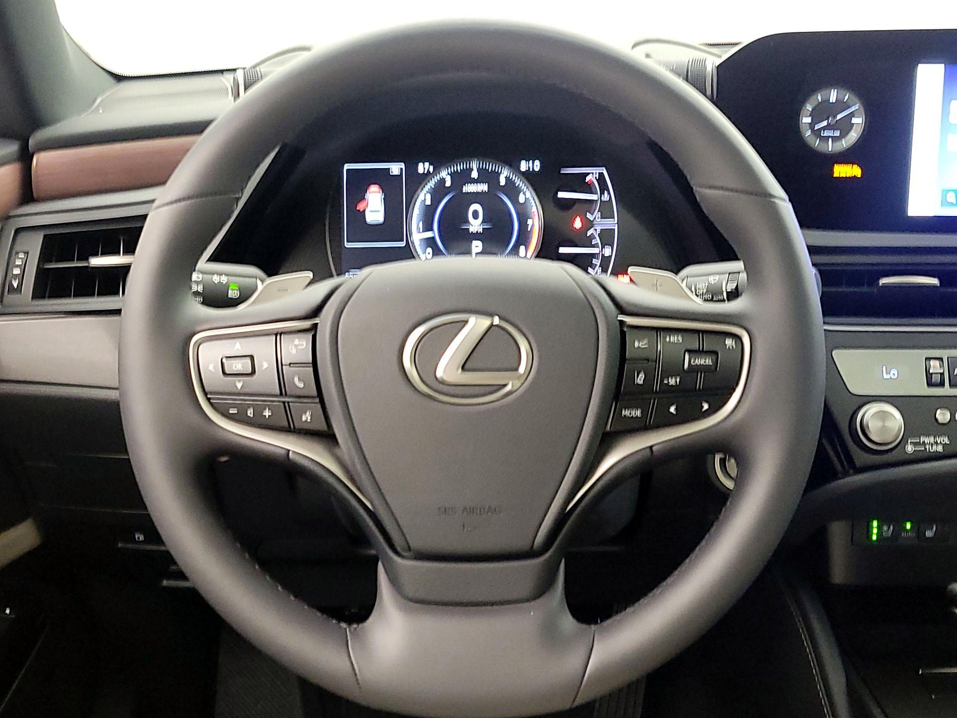 Thumbnail: 2025 Lexus ES - 10