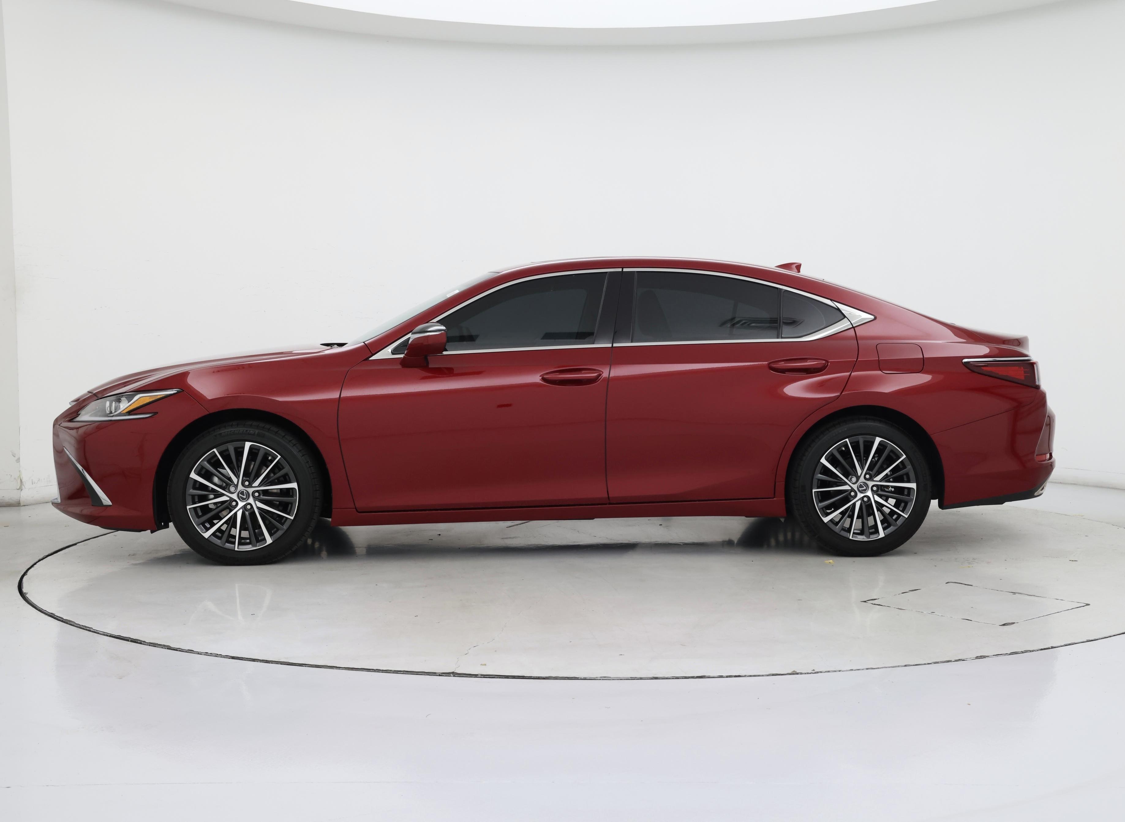 Thumbnail: 2025 Lexus ES - 3