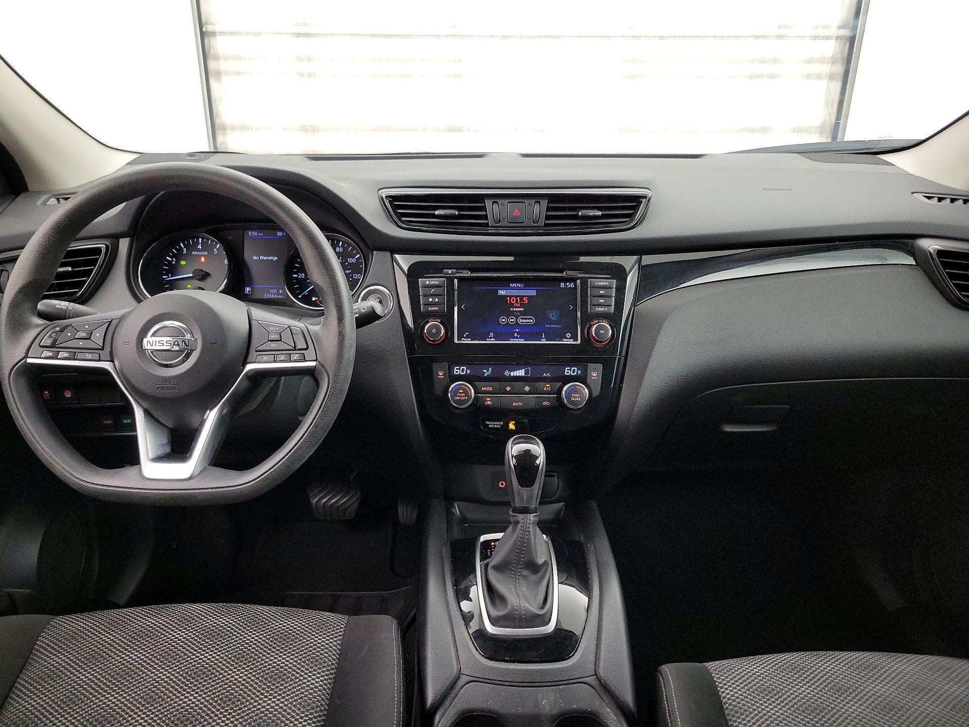Thumbnail: 2020 Nissan Rogue Sport - 9