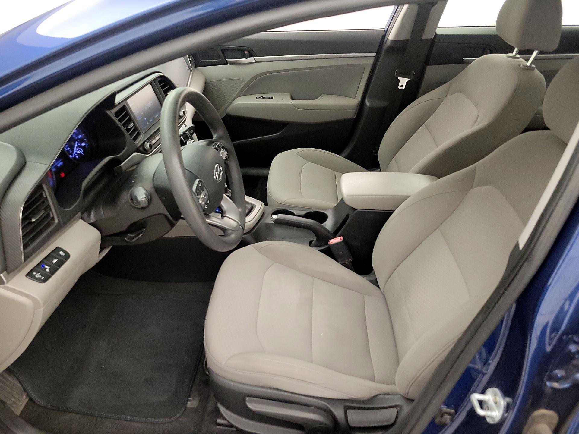 Thumbnail: 2019 Hyundai Elantra - 11