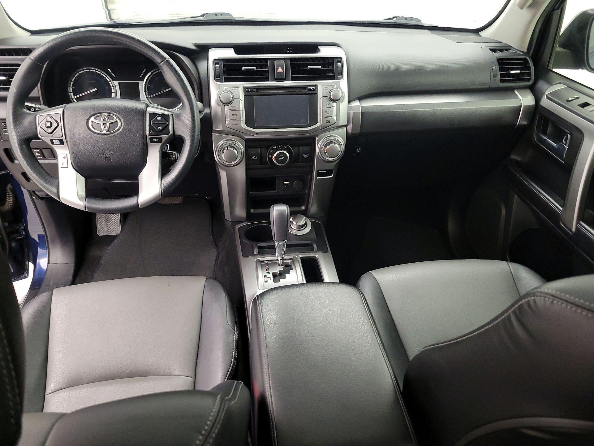 Thumbnail: 2016 Toyota 4Runner - 9