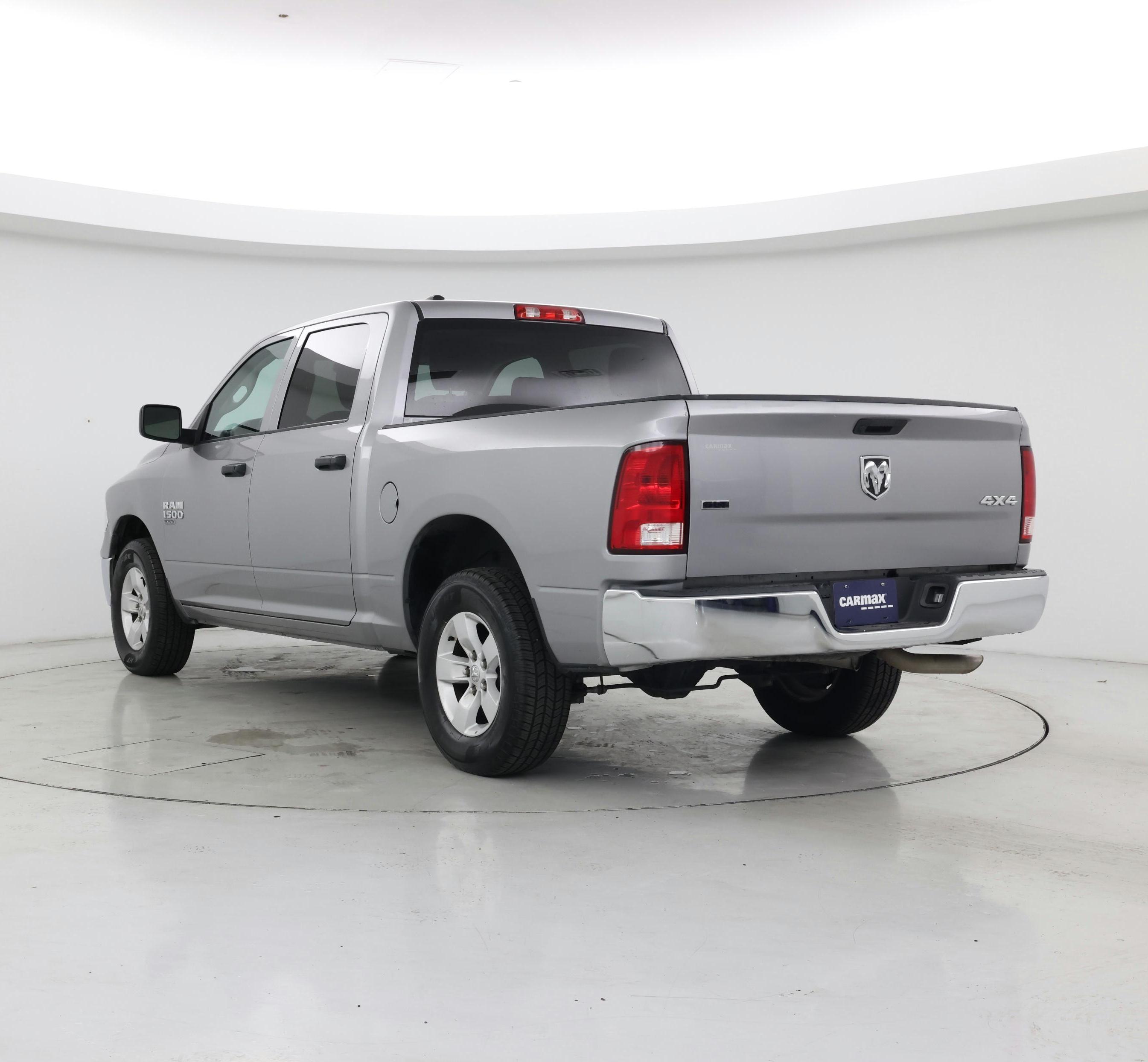 Thumbnail: 2022 RAM 1500 Classic - 2