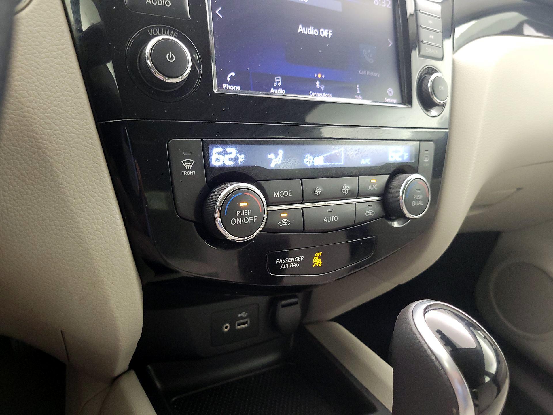 Thumbnail: 2019 Nissan Rogue Sport - 16