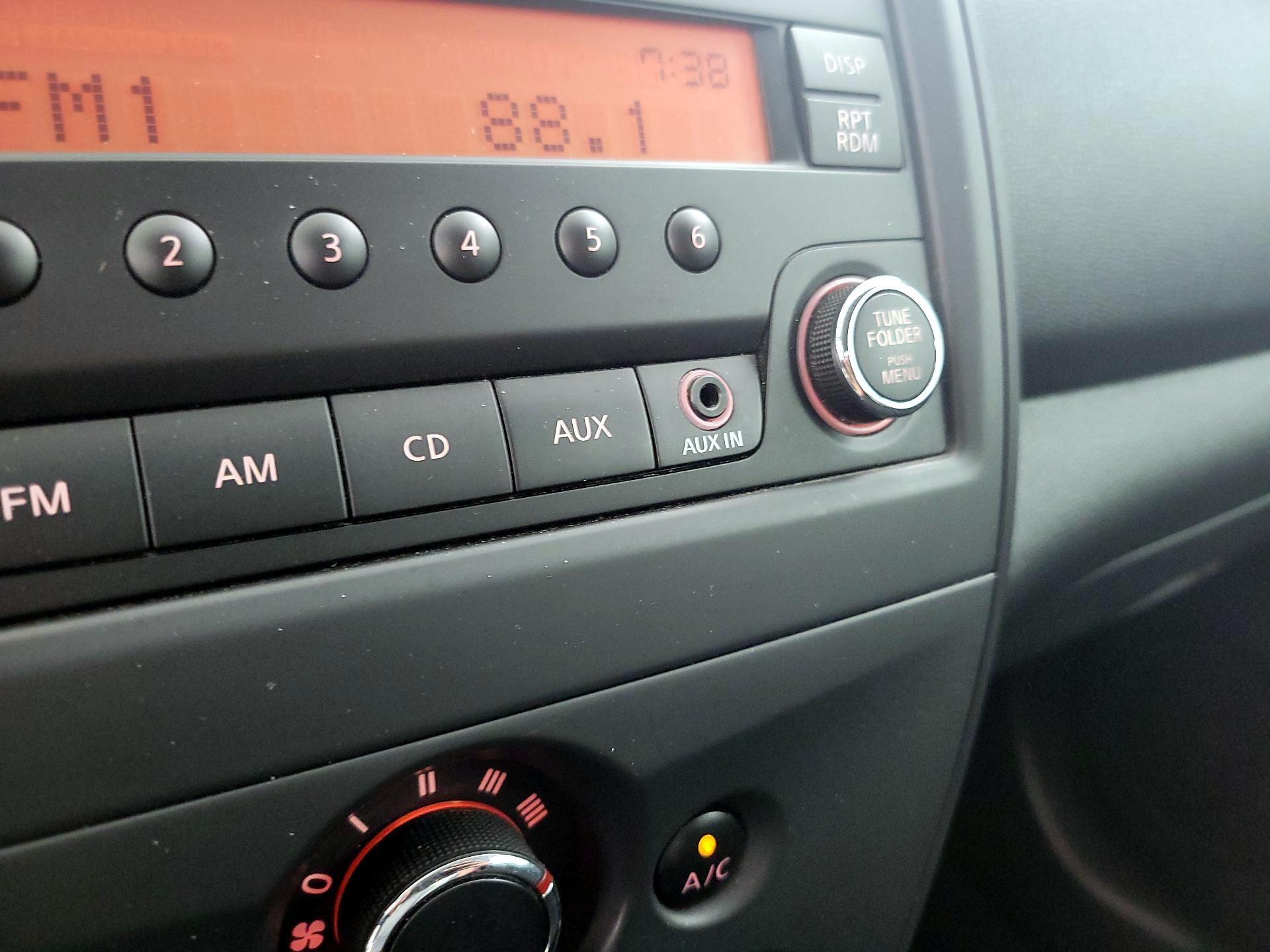 Thumbnail: 2017 Nissan Versa - 17