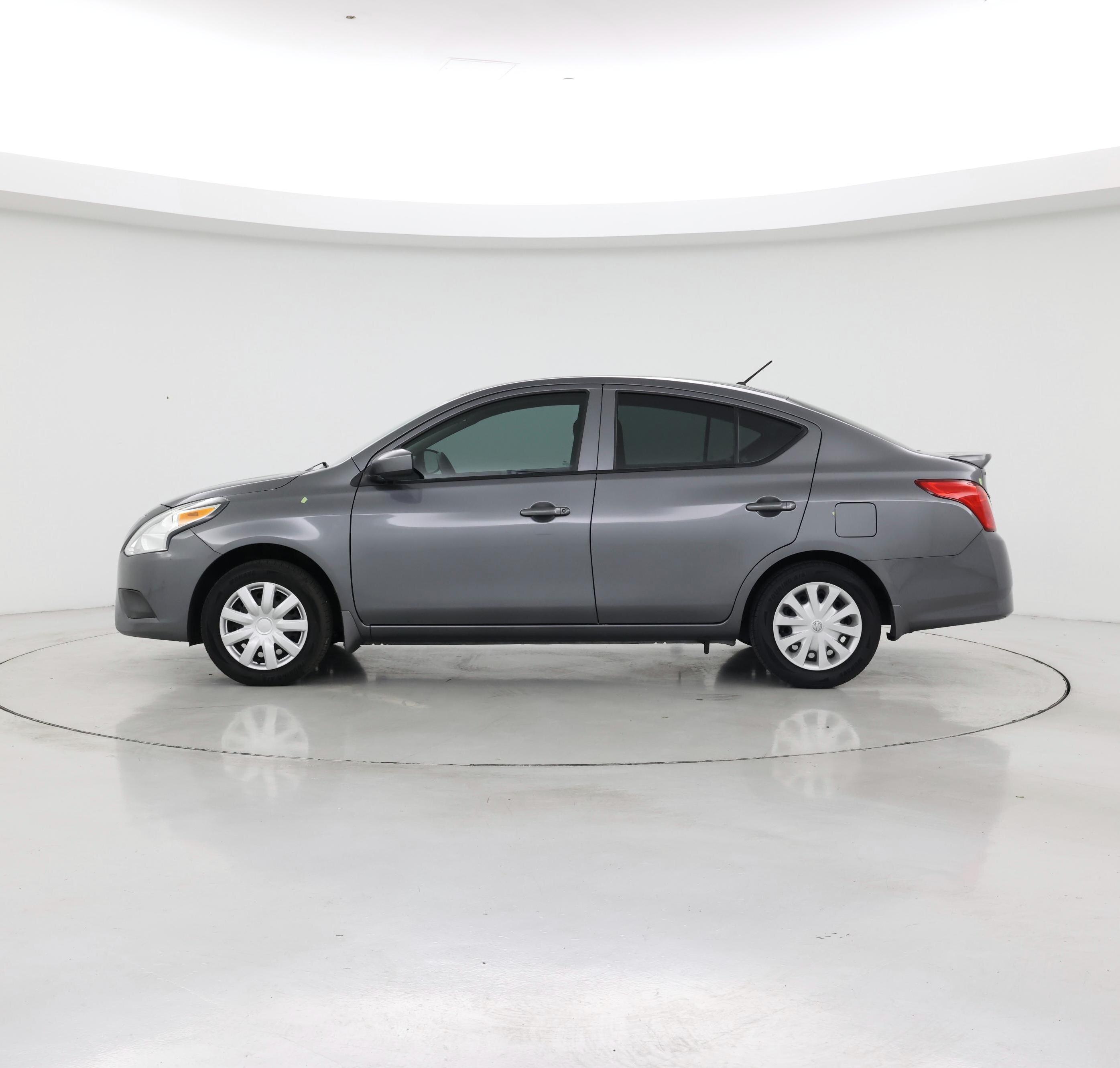 Thumbnail: 2017 Nissan Versa - 3