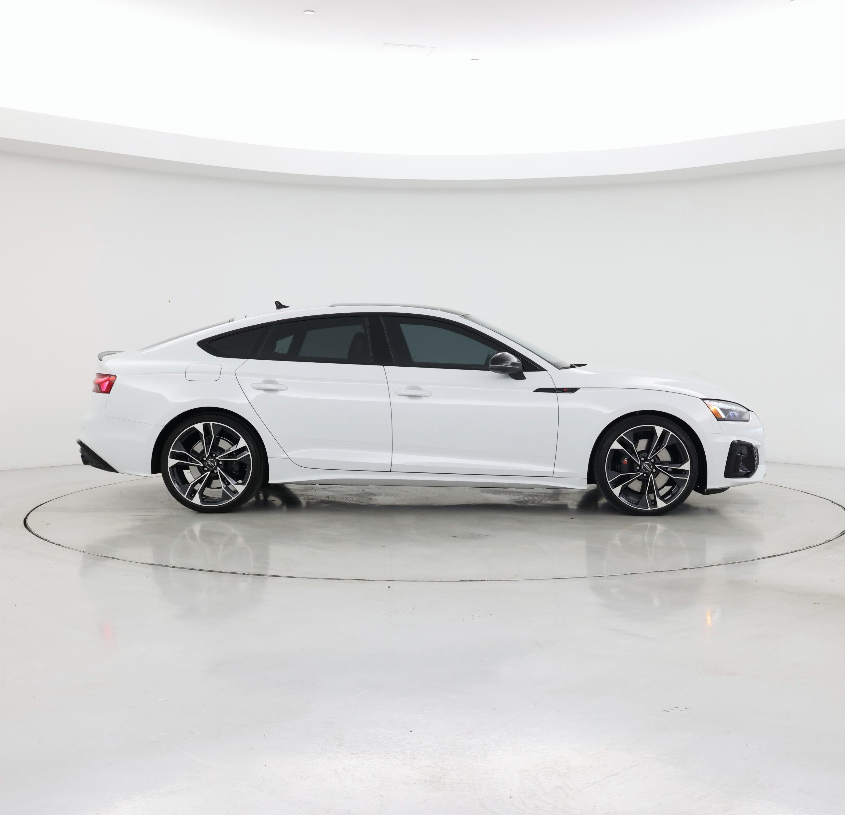 Thumbnail: 2025 Audi S5 - 7