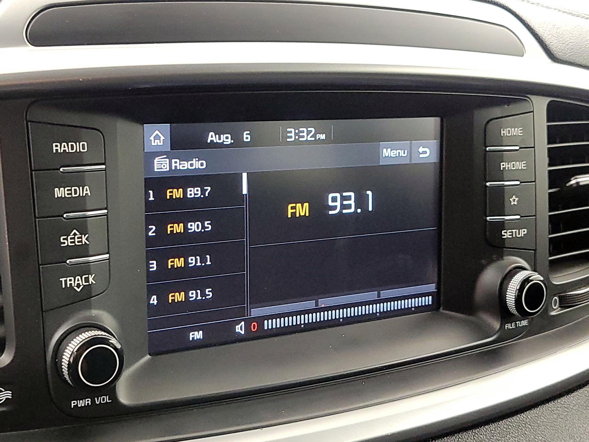 Thumbnail: 2019 Kia Sorento - 15