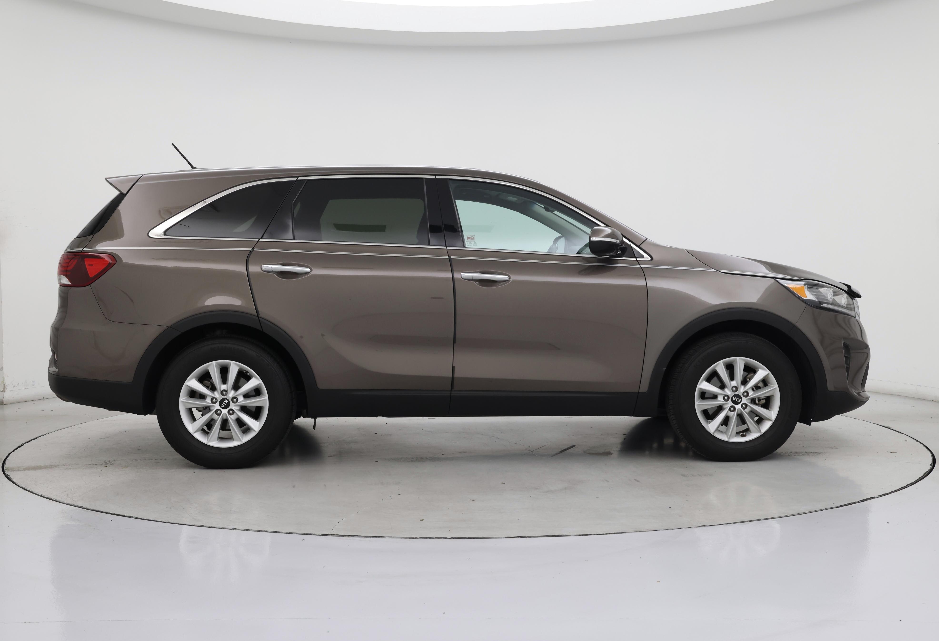 Thumbnail: 2019 Kia Sorento - 7