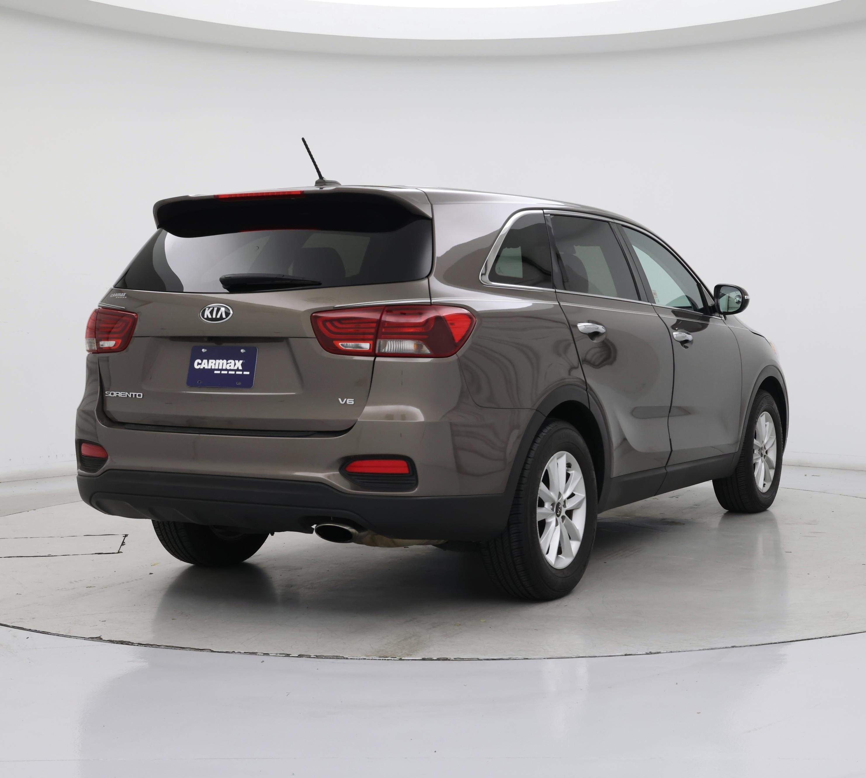 Thumbnail: 2019 Kia Sorento - 8