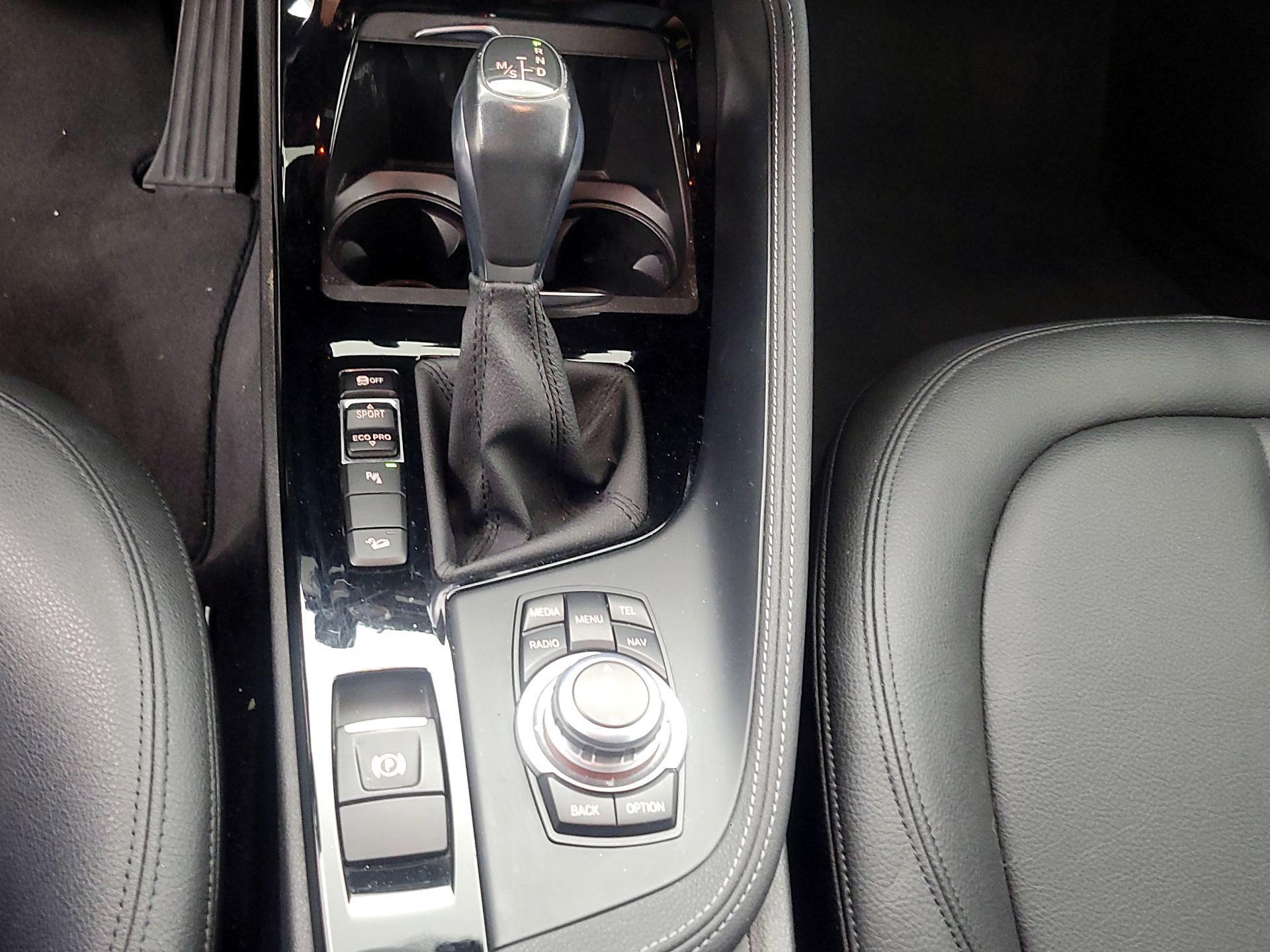 Thumbnail: 2016 BMW X1 - 18
