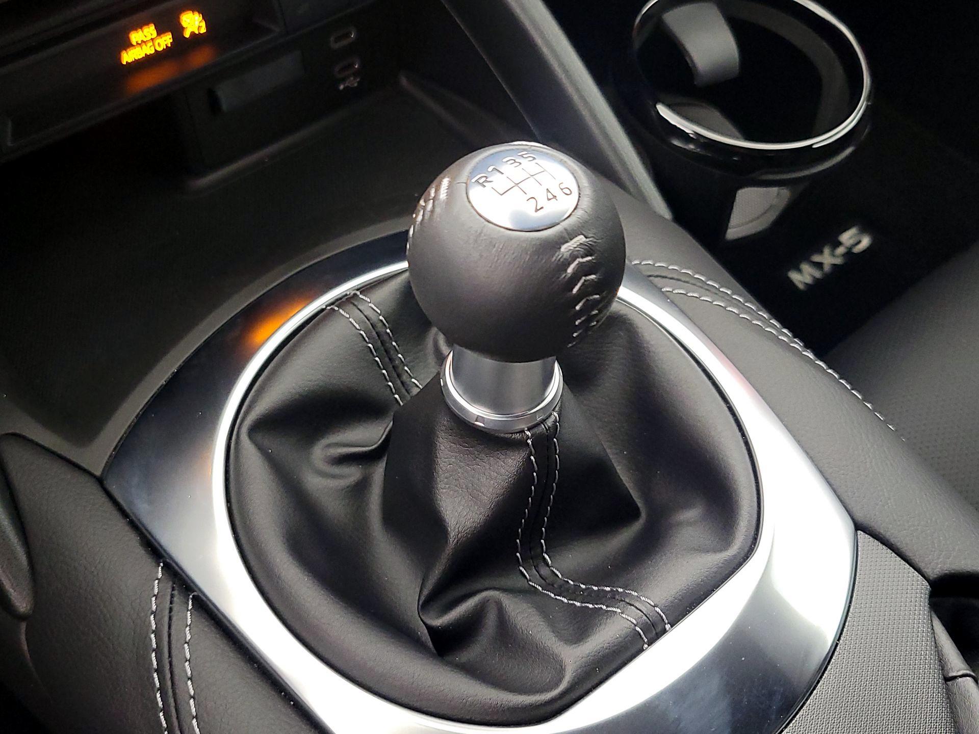 Thumbnail: 2025 Mazda MX-5 Miata - 18