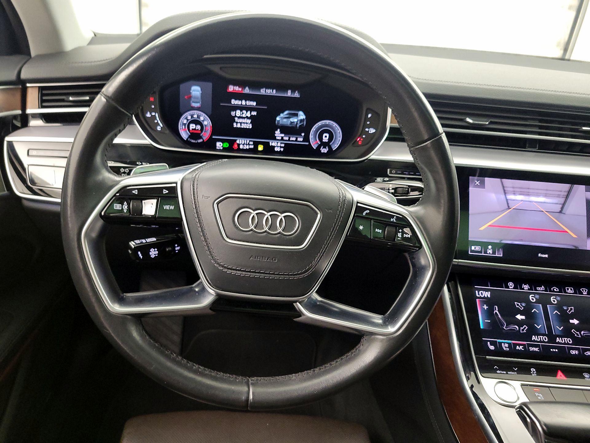 Thumbnail: 2019 Audi A8 - 10
