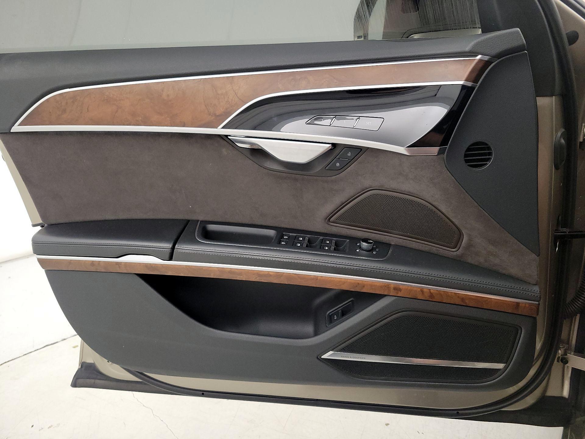 Thumbnail: 2019 Audi A8 - 12