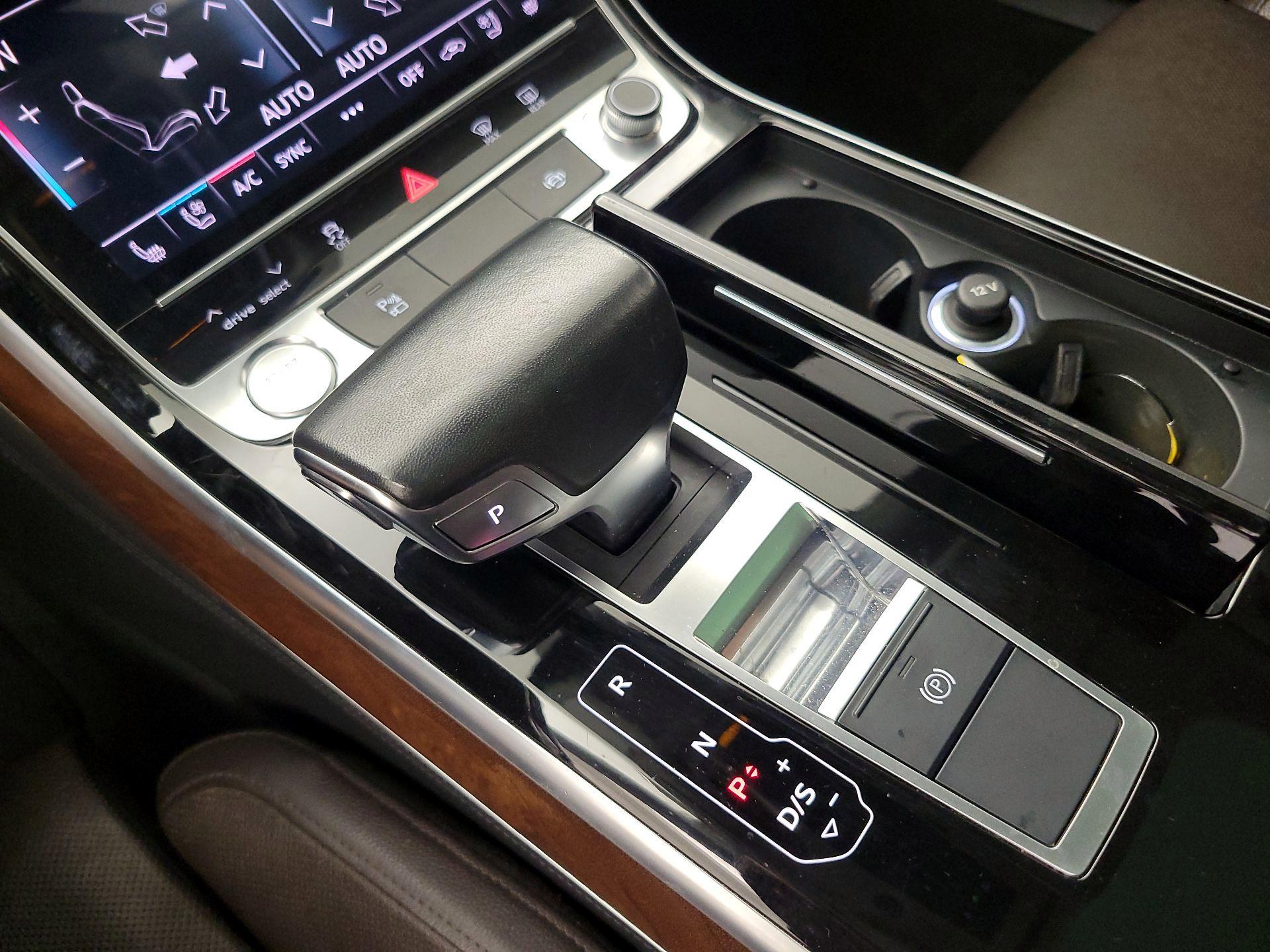 Thumbnail: 2019 Audi A8 - 17