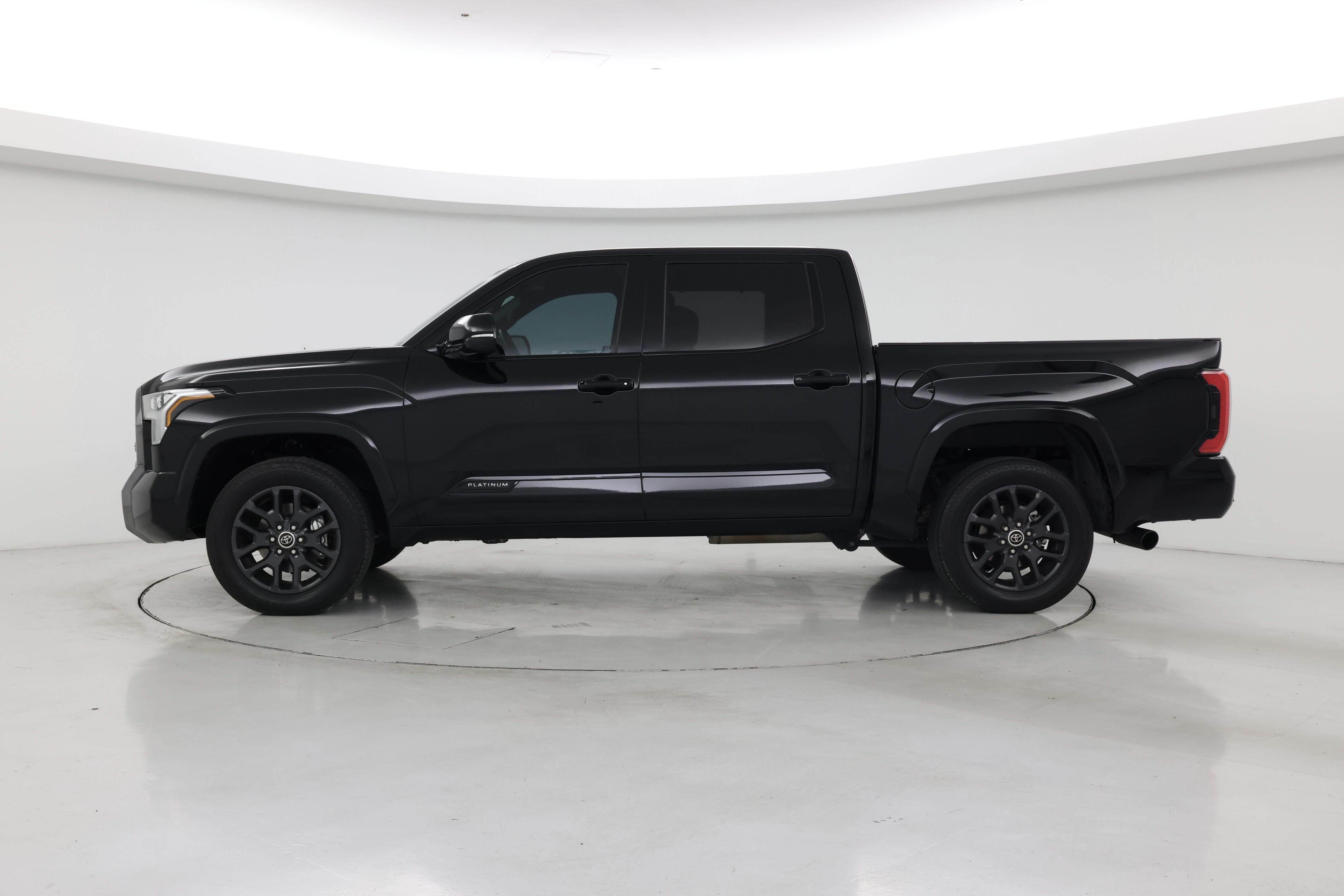 Thumbnail: 2023 Toyota Tundra - 3