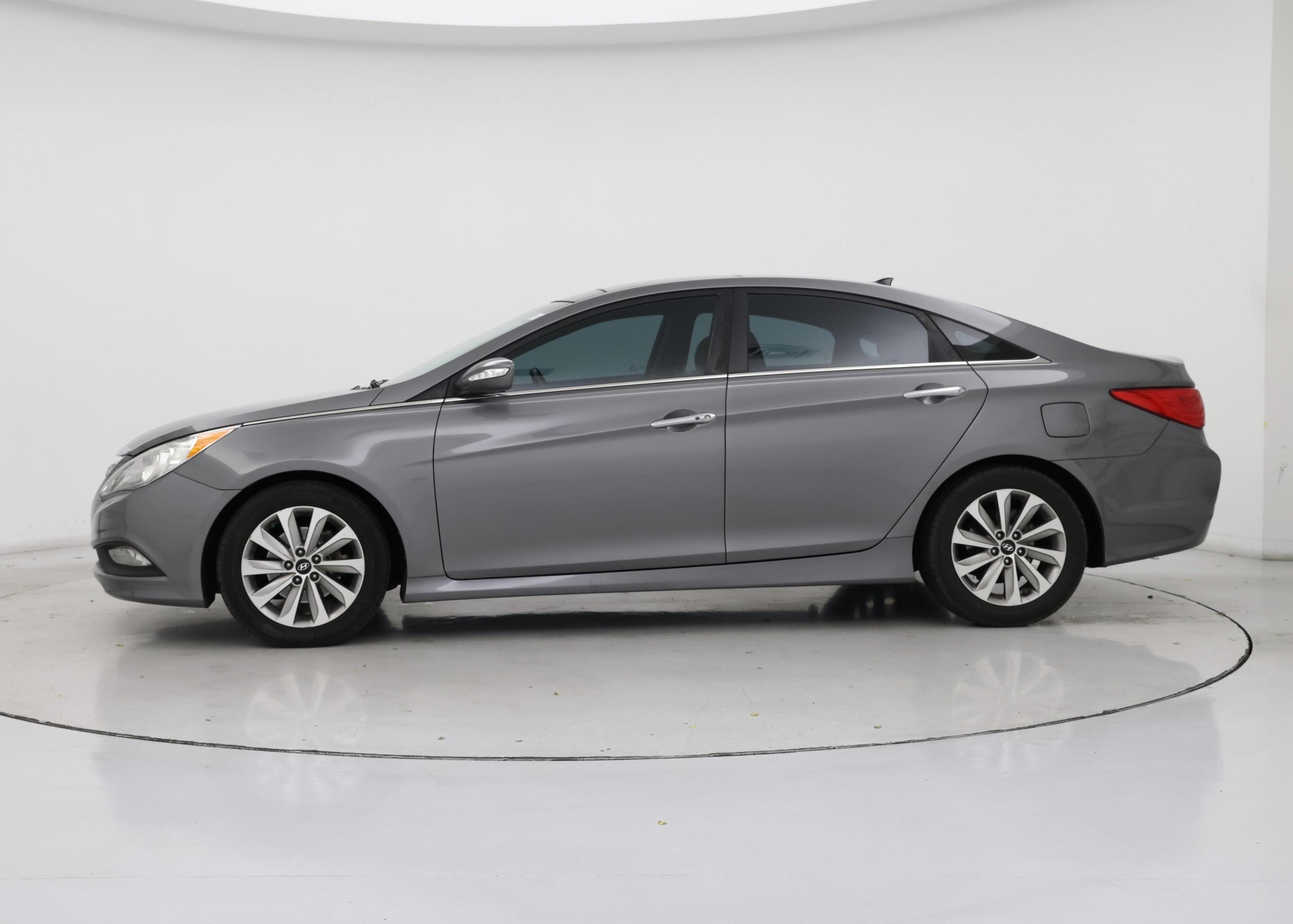 Thumbnail: 2014 Hyundai Sonata - 3