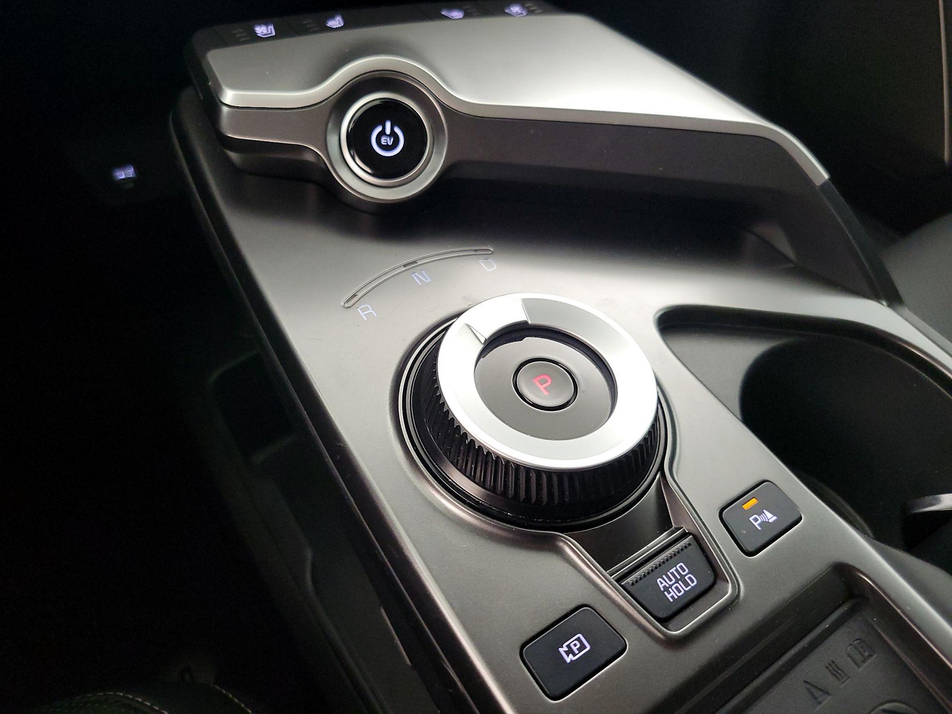 Thumbnail: 2024 Kia EV6 - 18