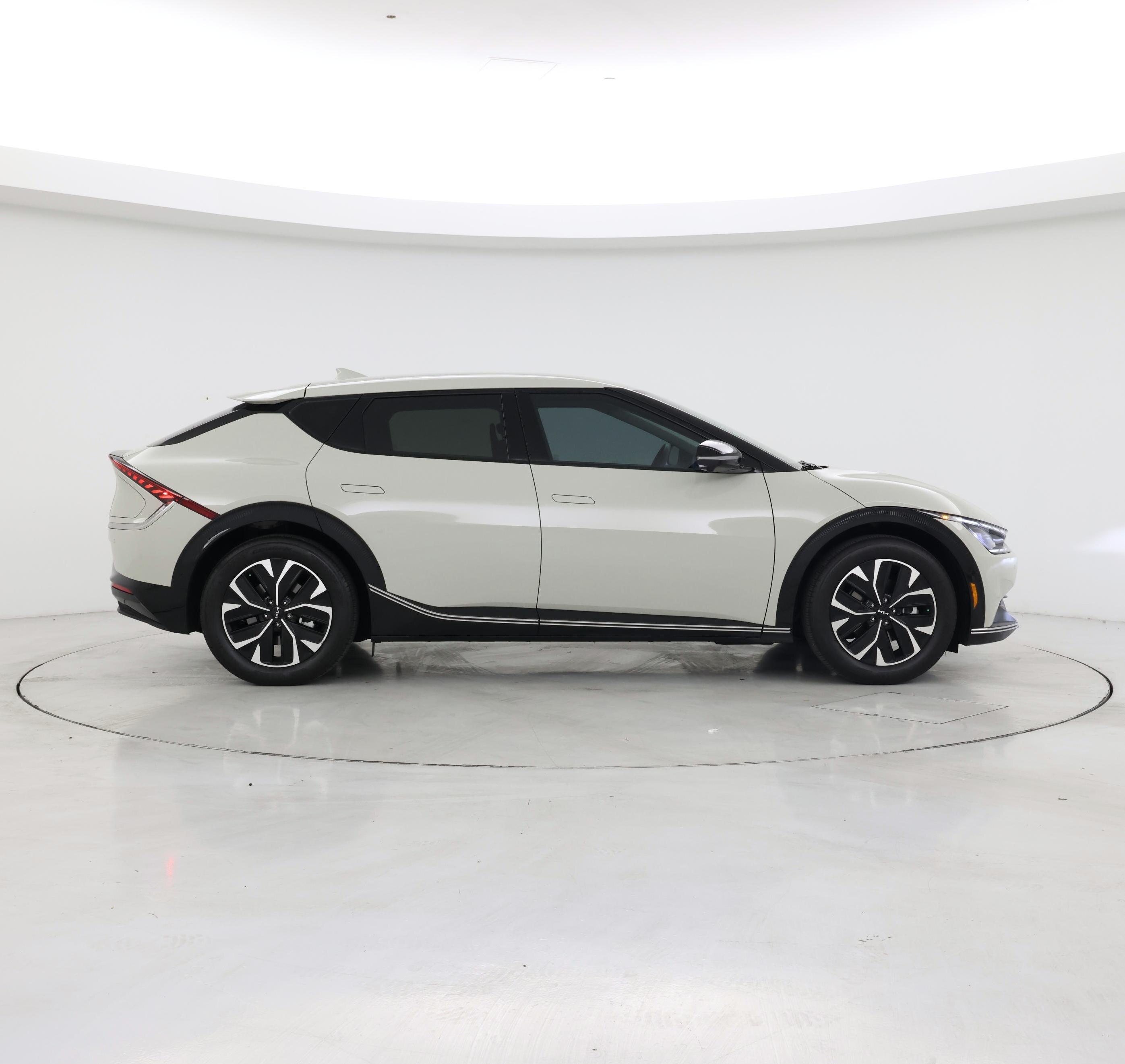 Thumbnail: 2024 Kia EV6 - 7