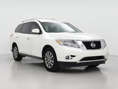 White 2015 Nissan Pathfinder SV