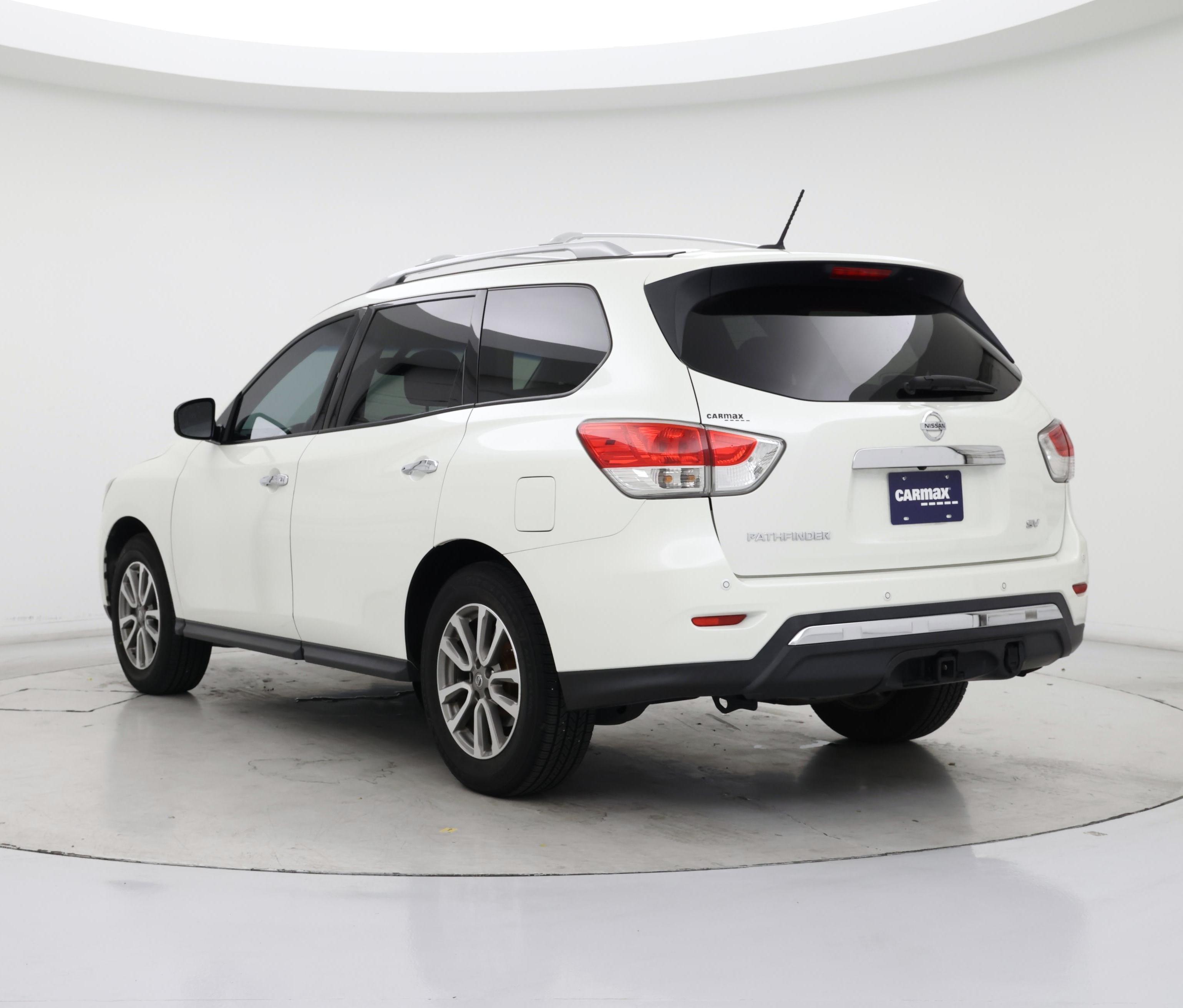 Thumbnail: 2015 Nissan Pathfinder - 2