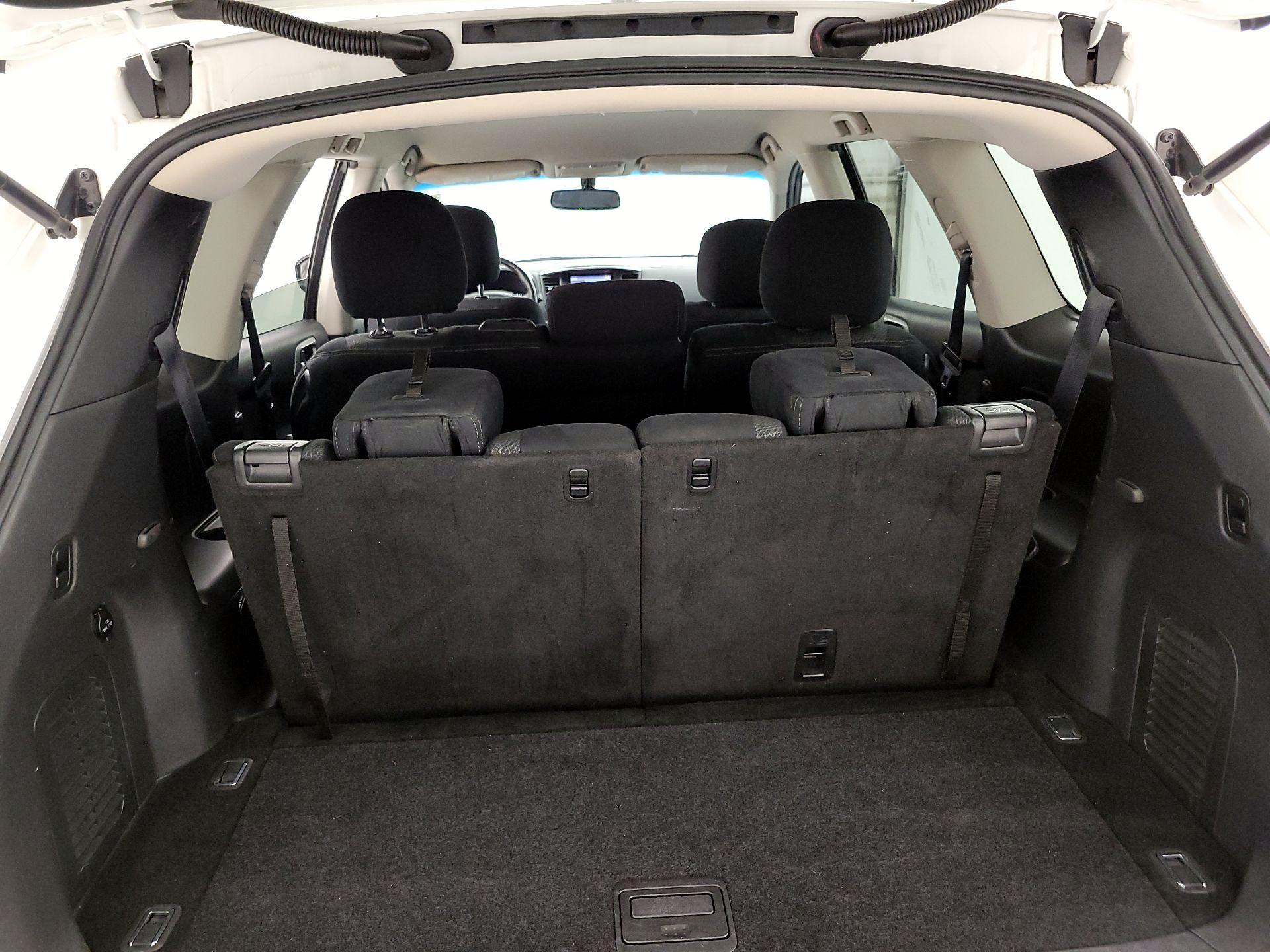 Thumbnail: 2015 Nissan Pathfinder - 19