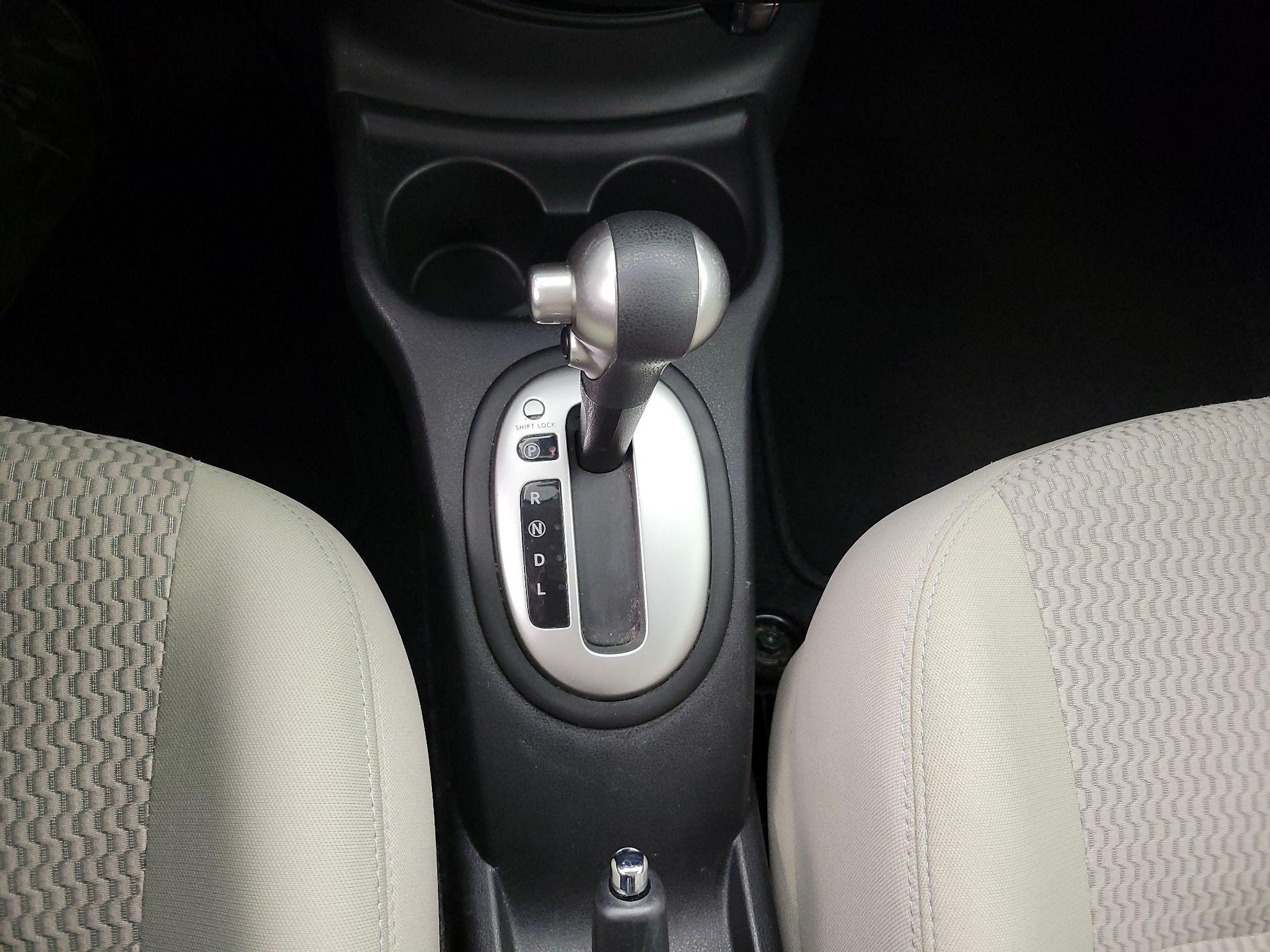 Thumbnail: 2015 Nissan Versa Note - 16