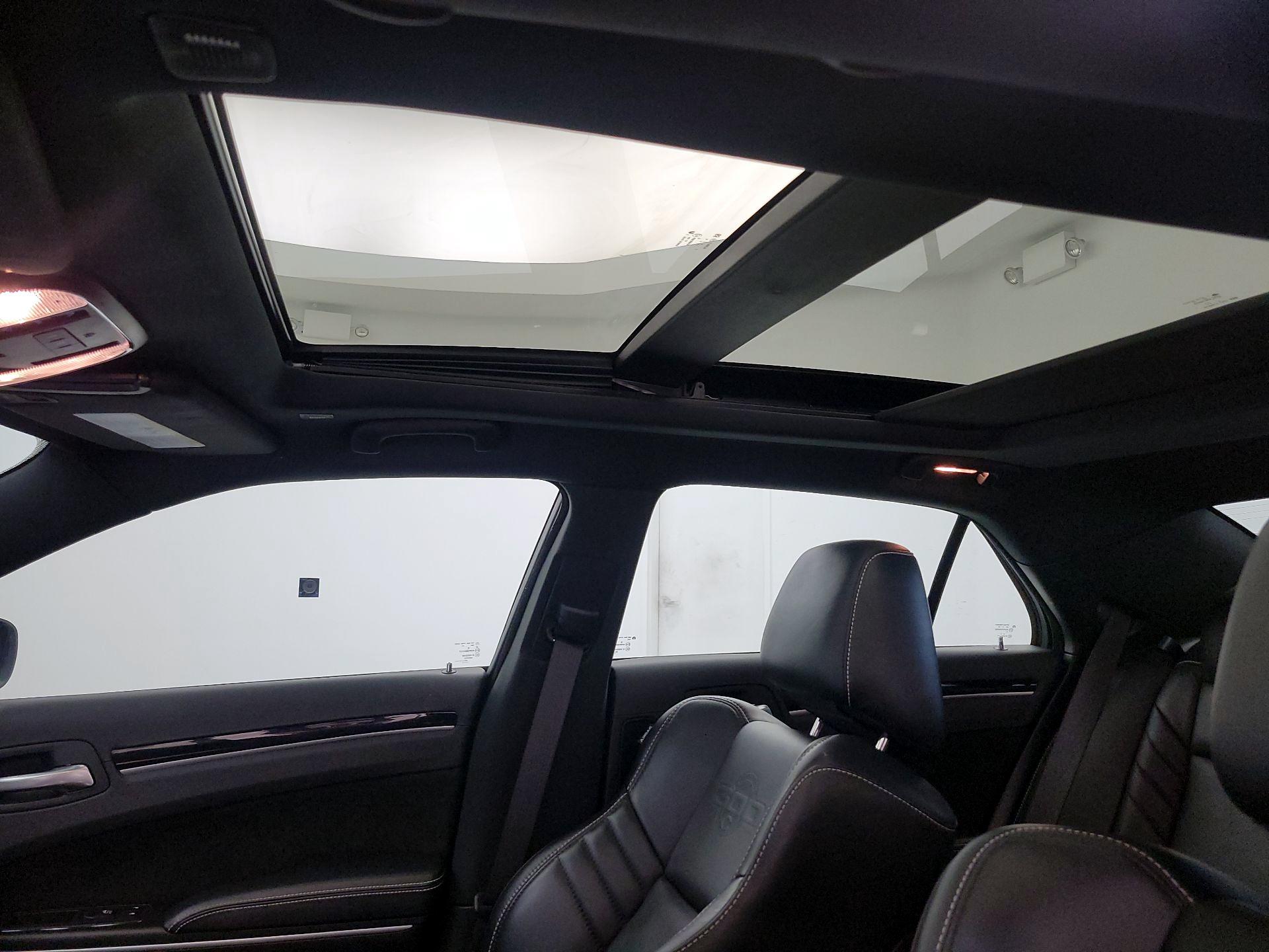 Thumbnail: 2023 Chrysler 300 - 20