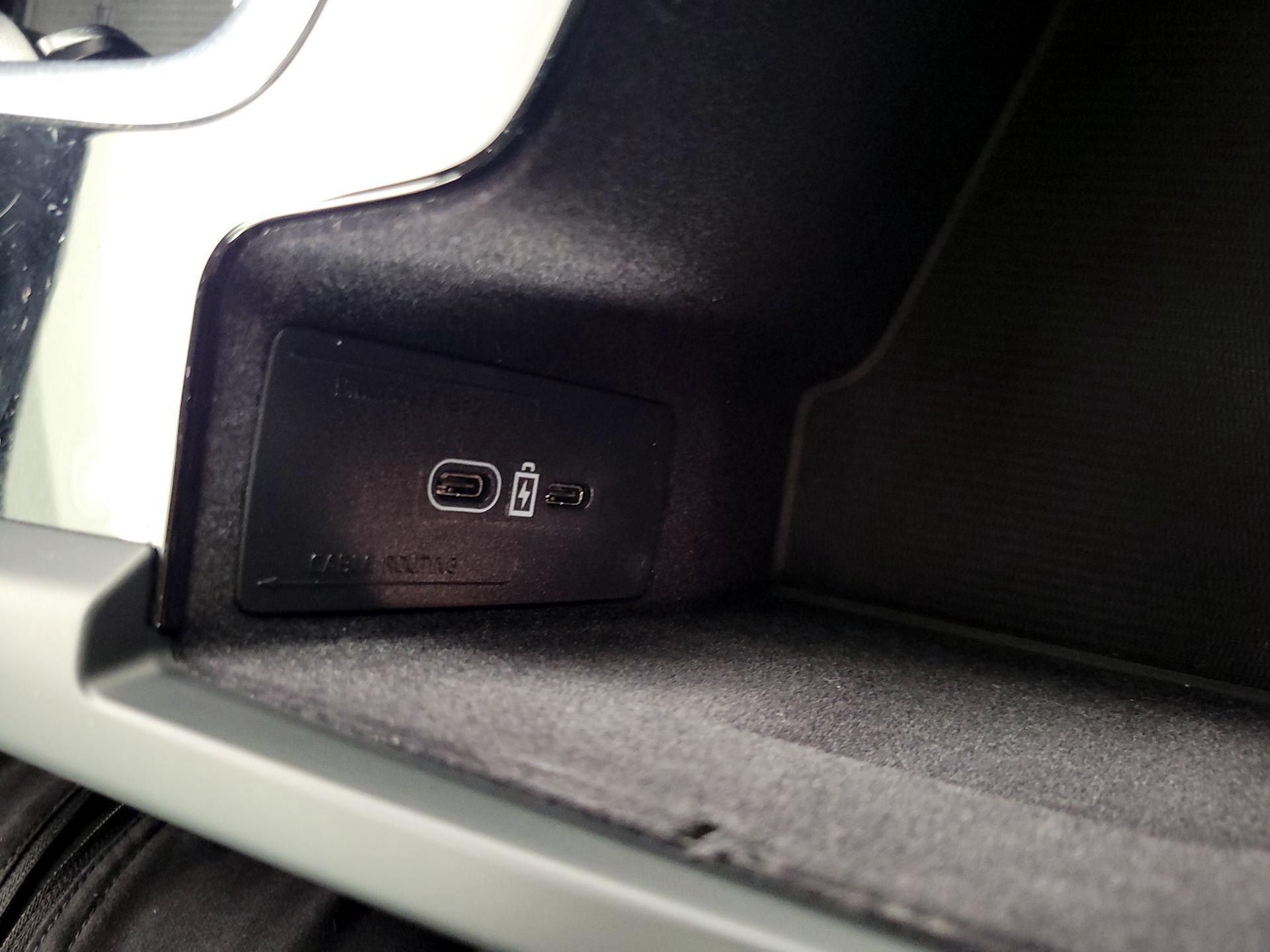 Thumbnail: 2024 Volvo S60 - 18
