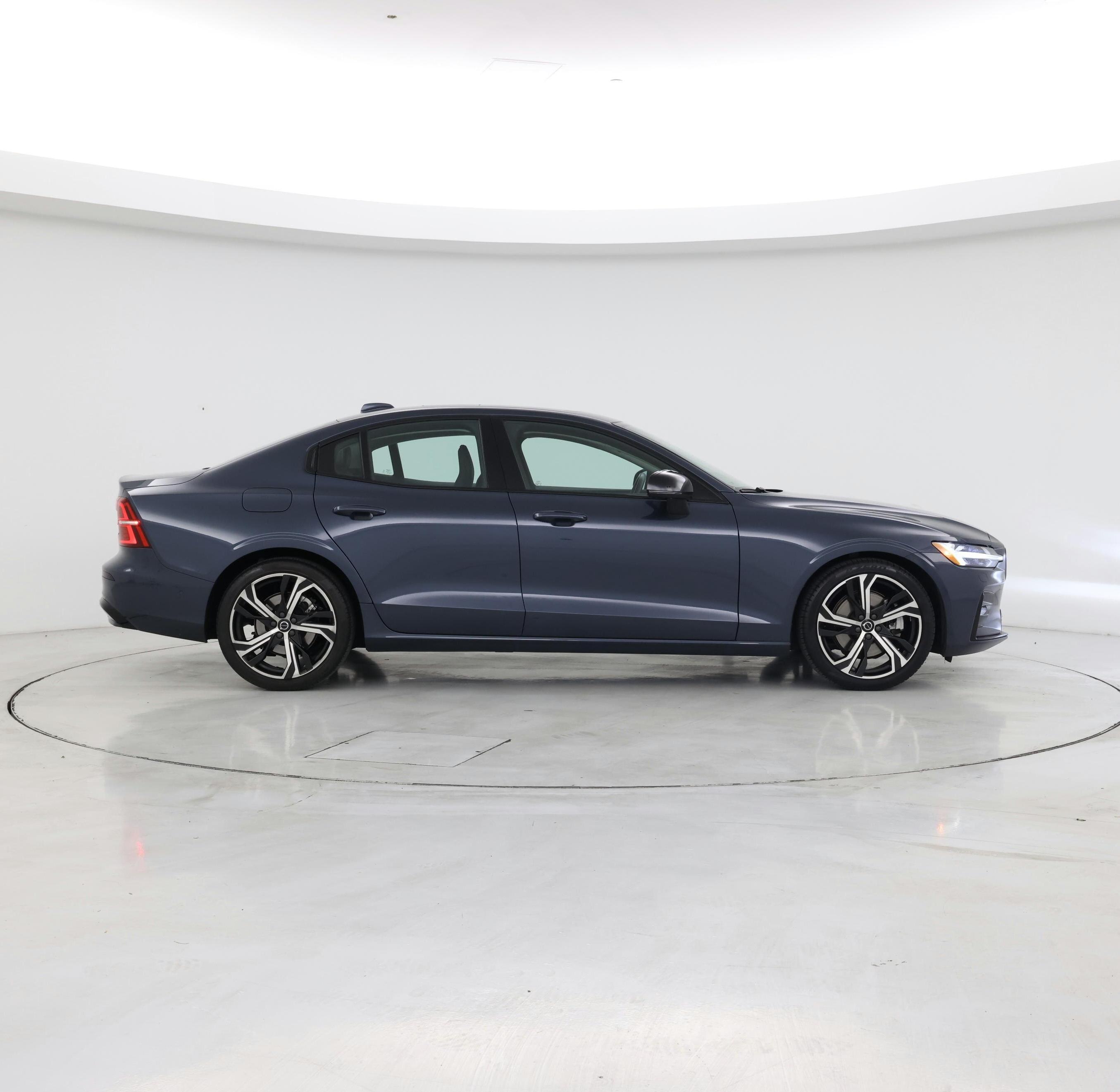 Thumbnail: 2024 Volvo S60 - 7