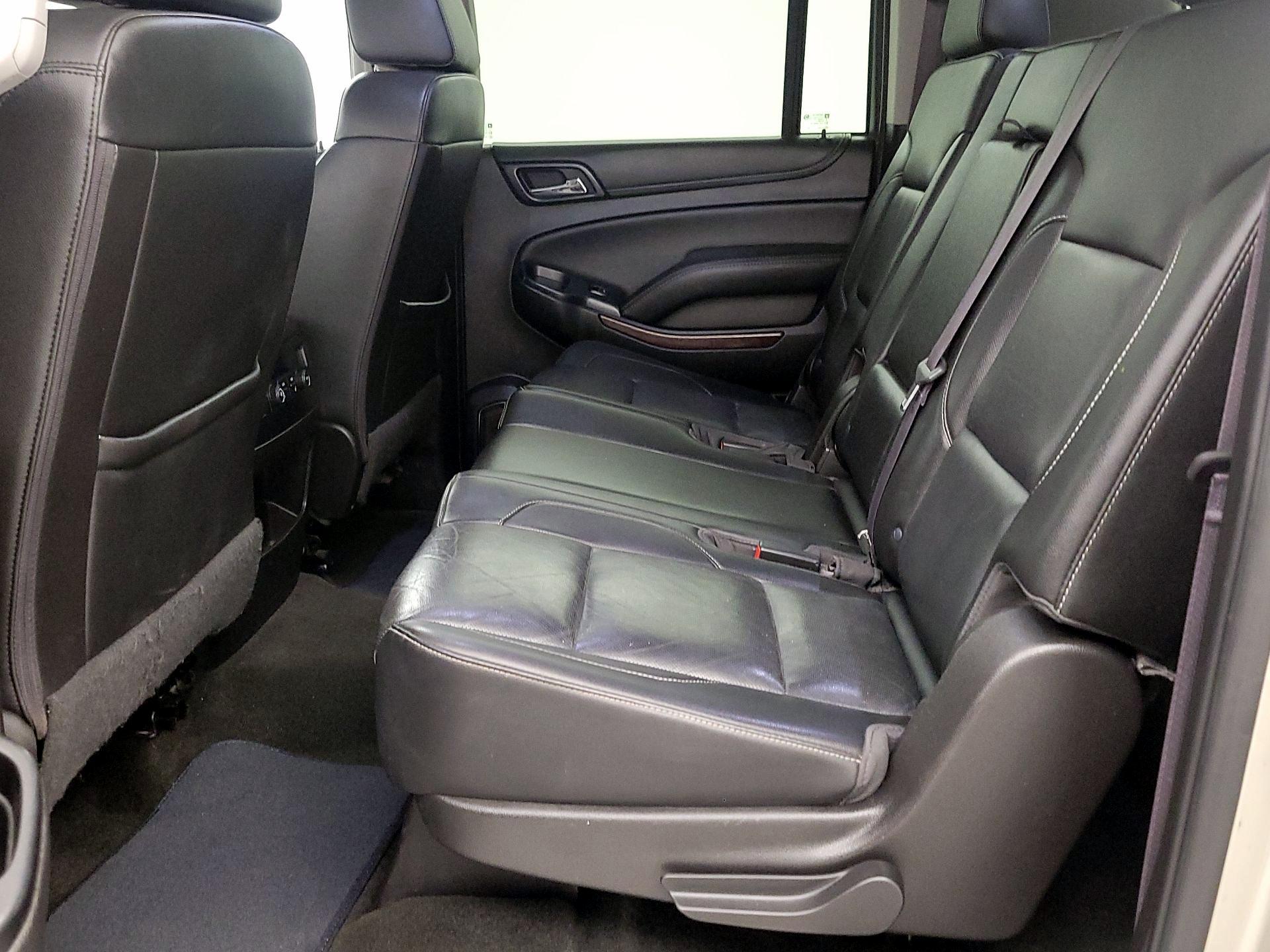 Thumbnail: 2017 GMC Yukon XL - 19
