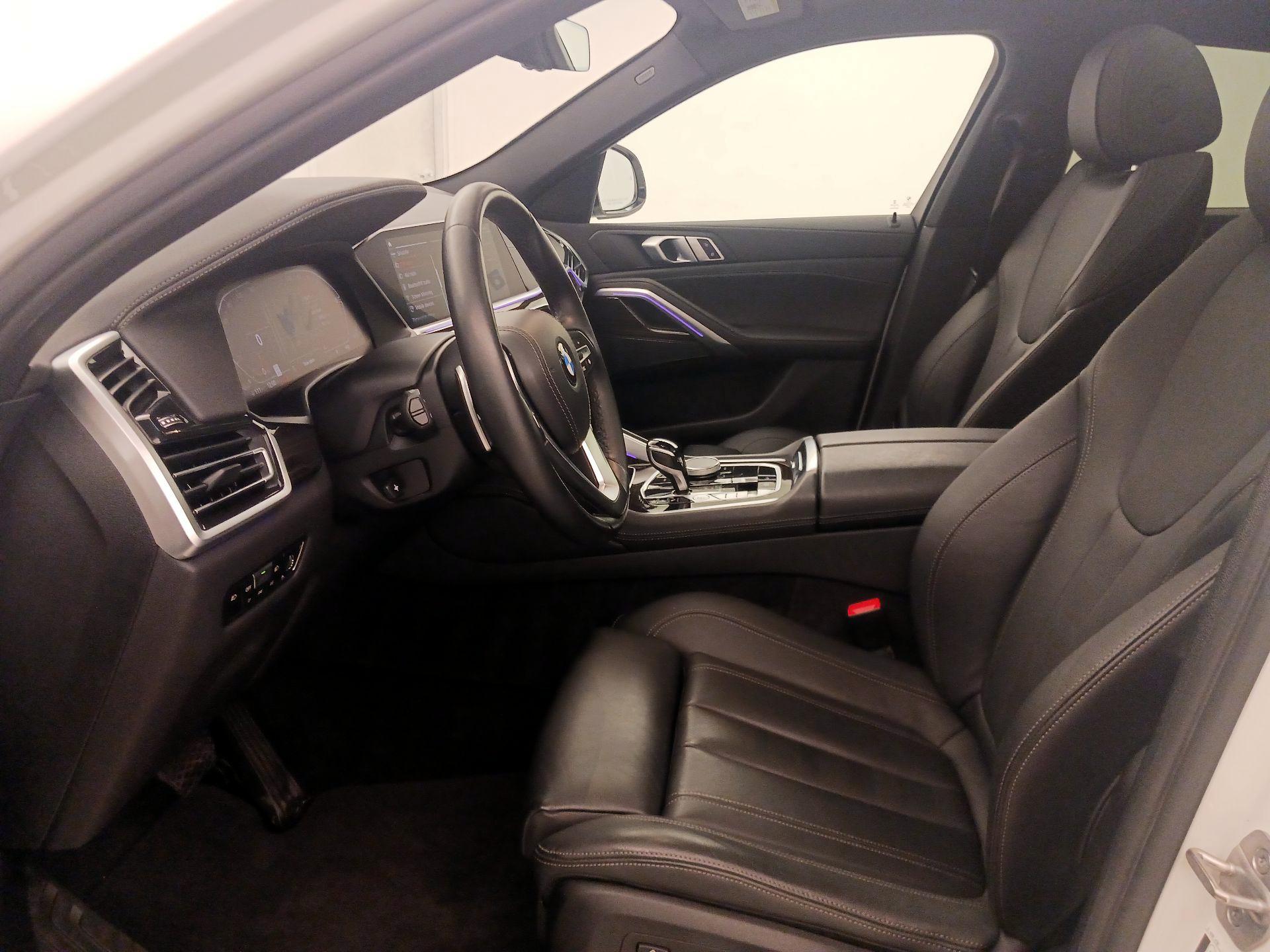 Thumbnail: 2021 BMW X6 - 11