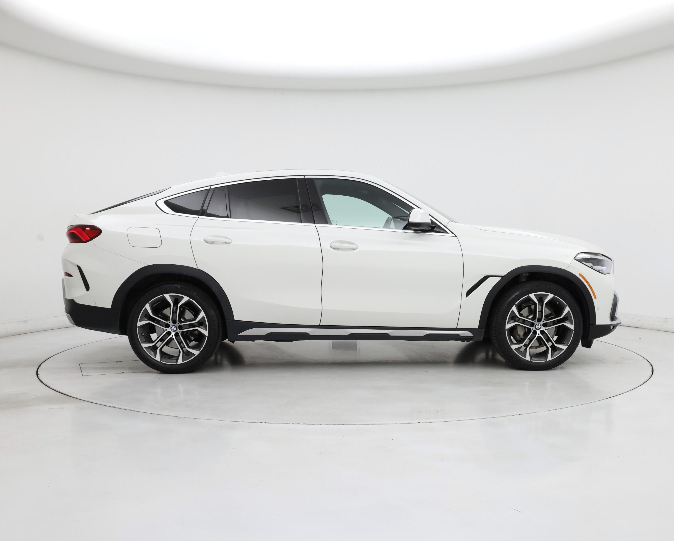 Thumbnail: 2021 BMW X6 - 7
