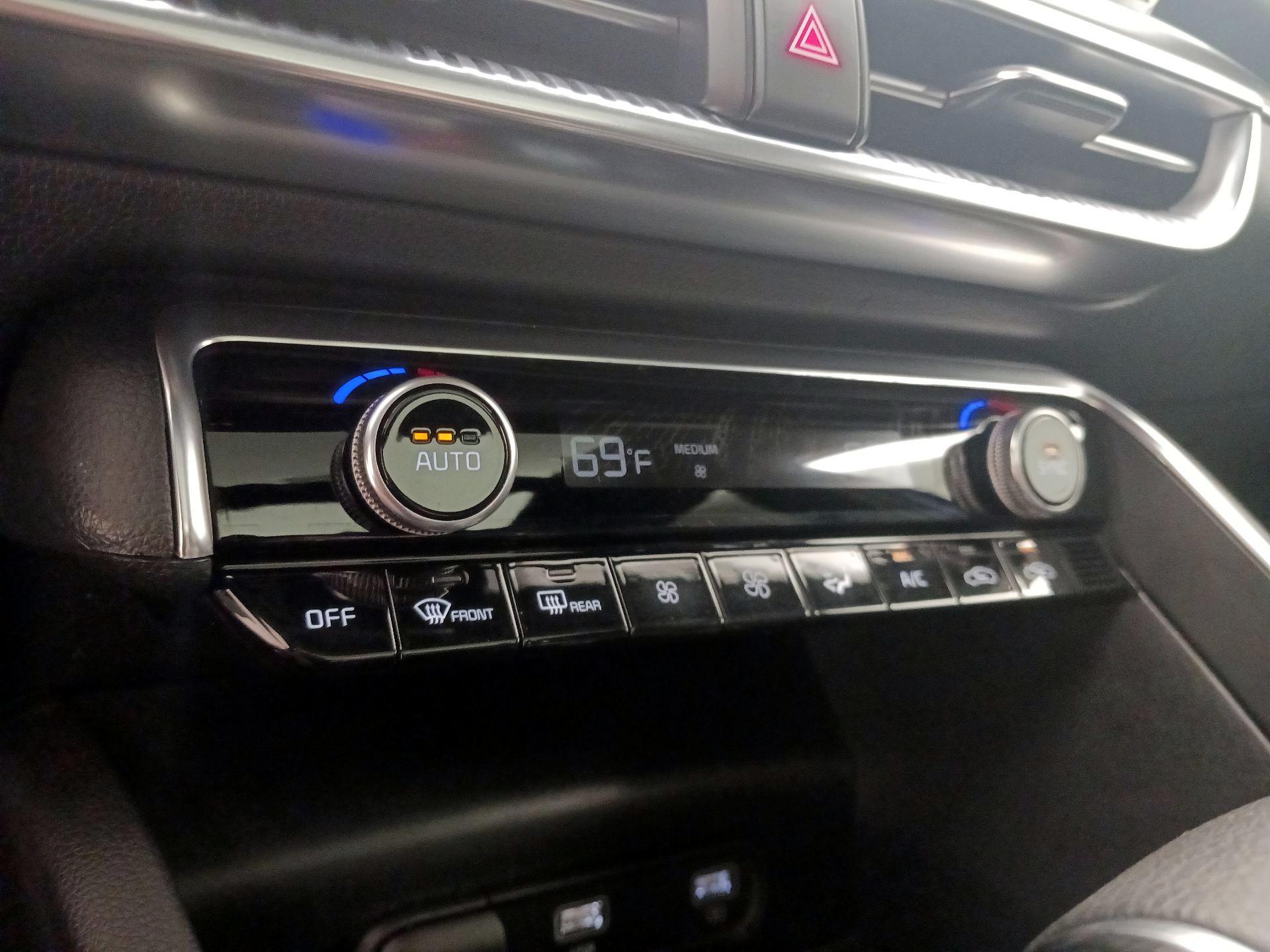 Thumbnail: 2024 Kia K5 - 17