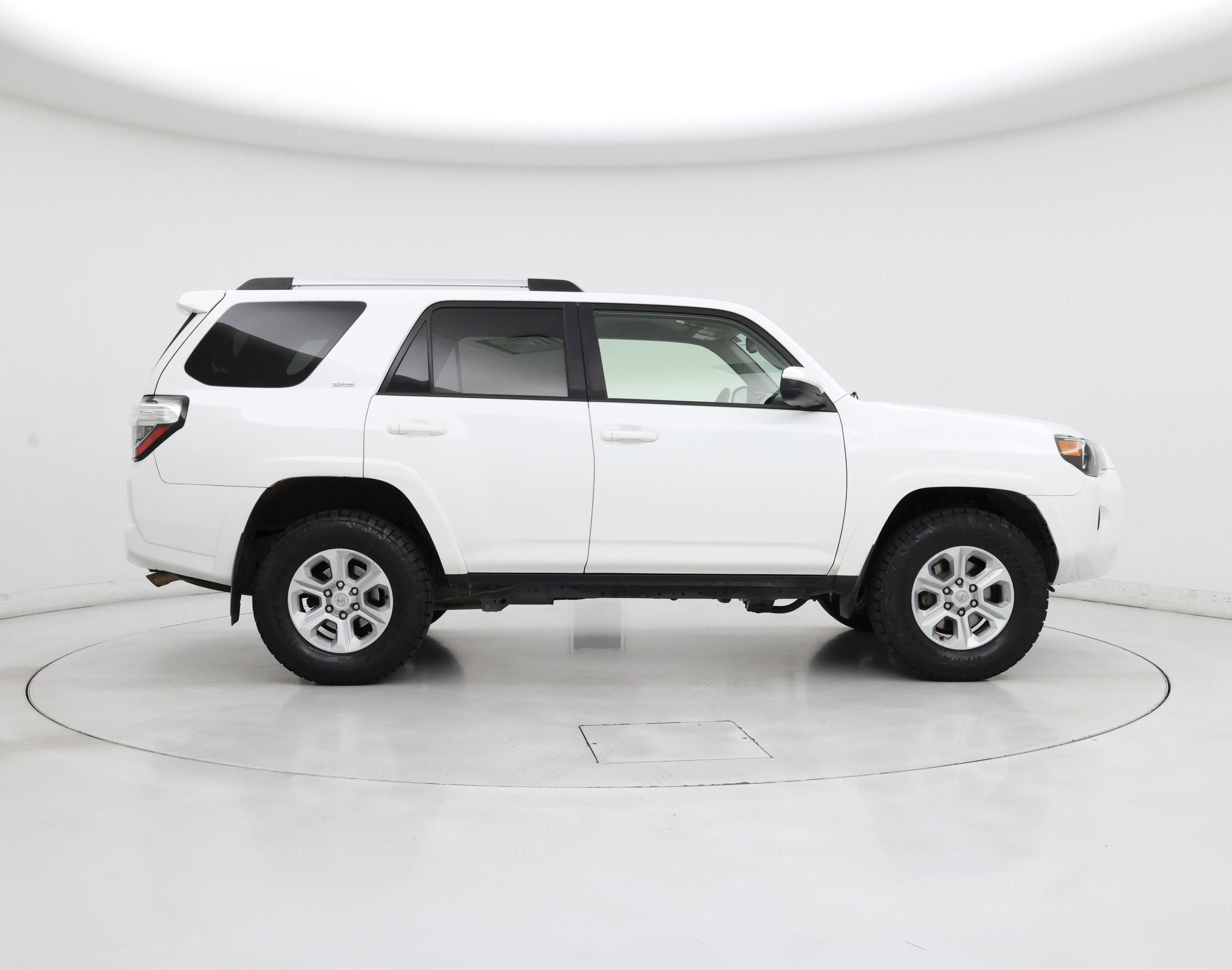 Thumbnail: 2022 Toyota 4Runner - 7