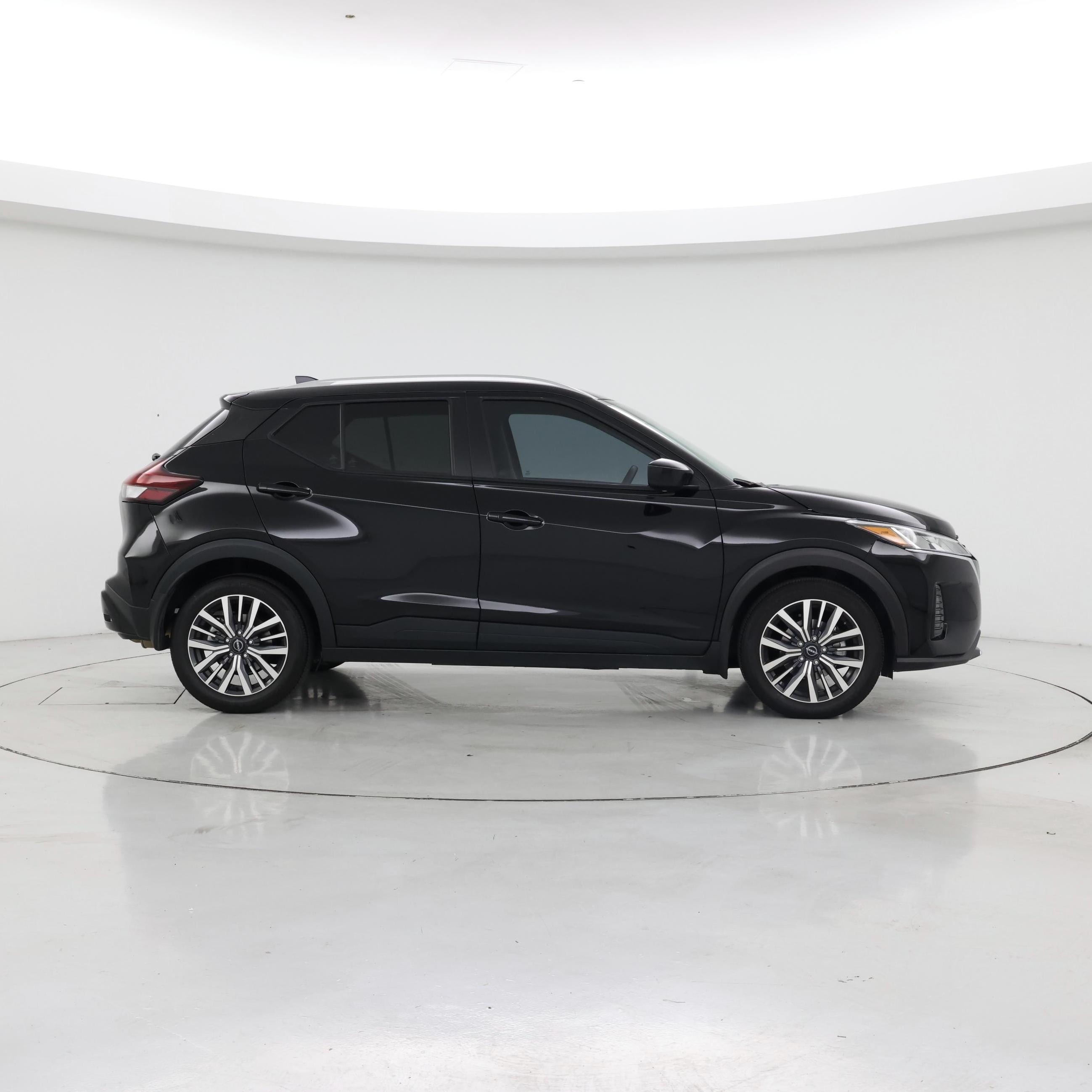 Thumbnail: 2024 Nissan Kicks - 7