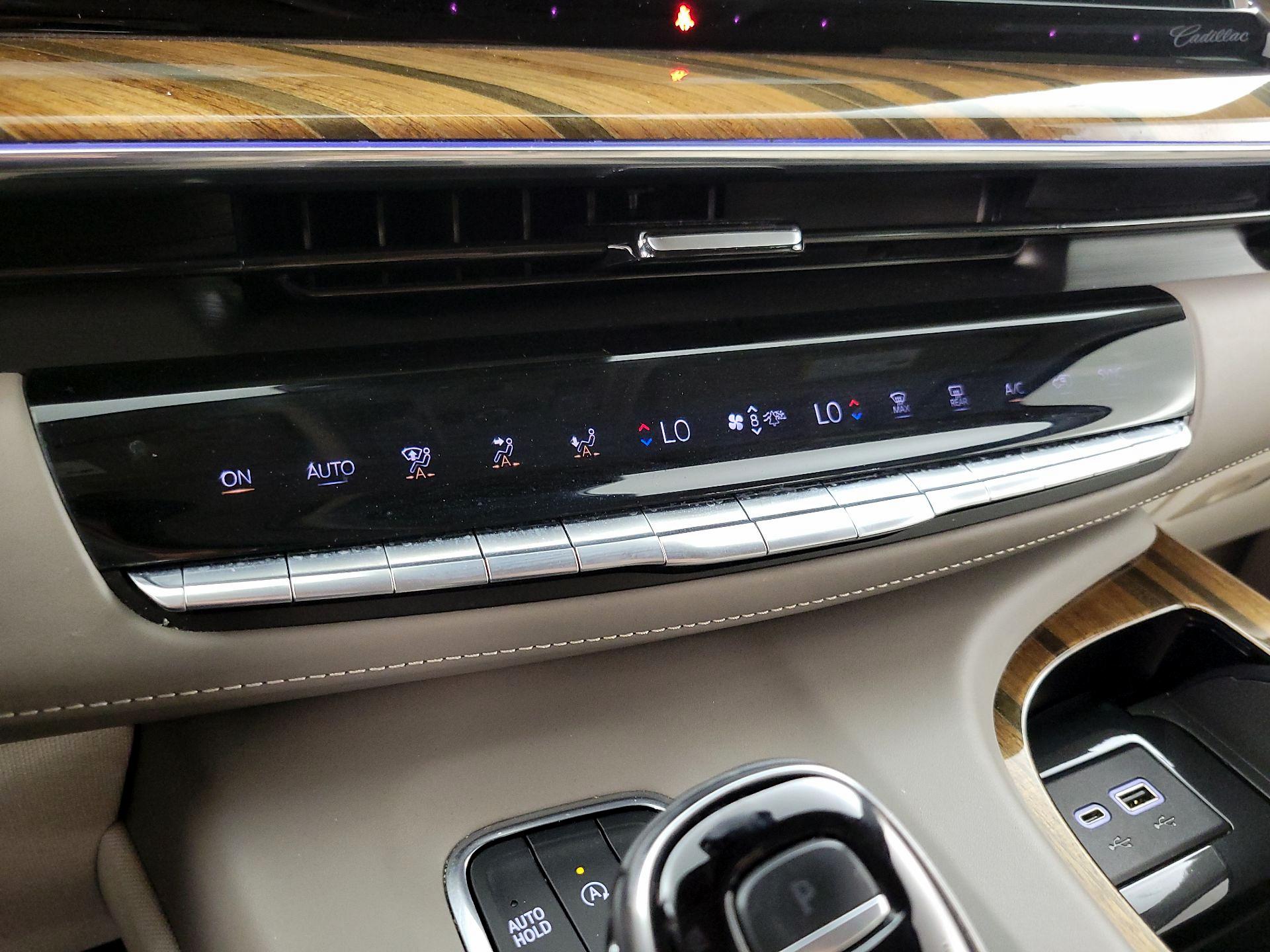 Thumbnail: 2021 Cadillac Escalade - 17