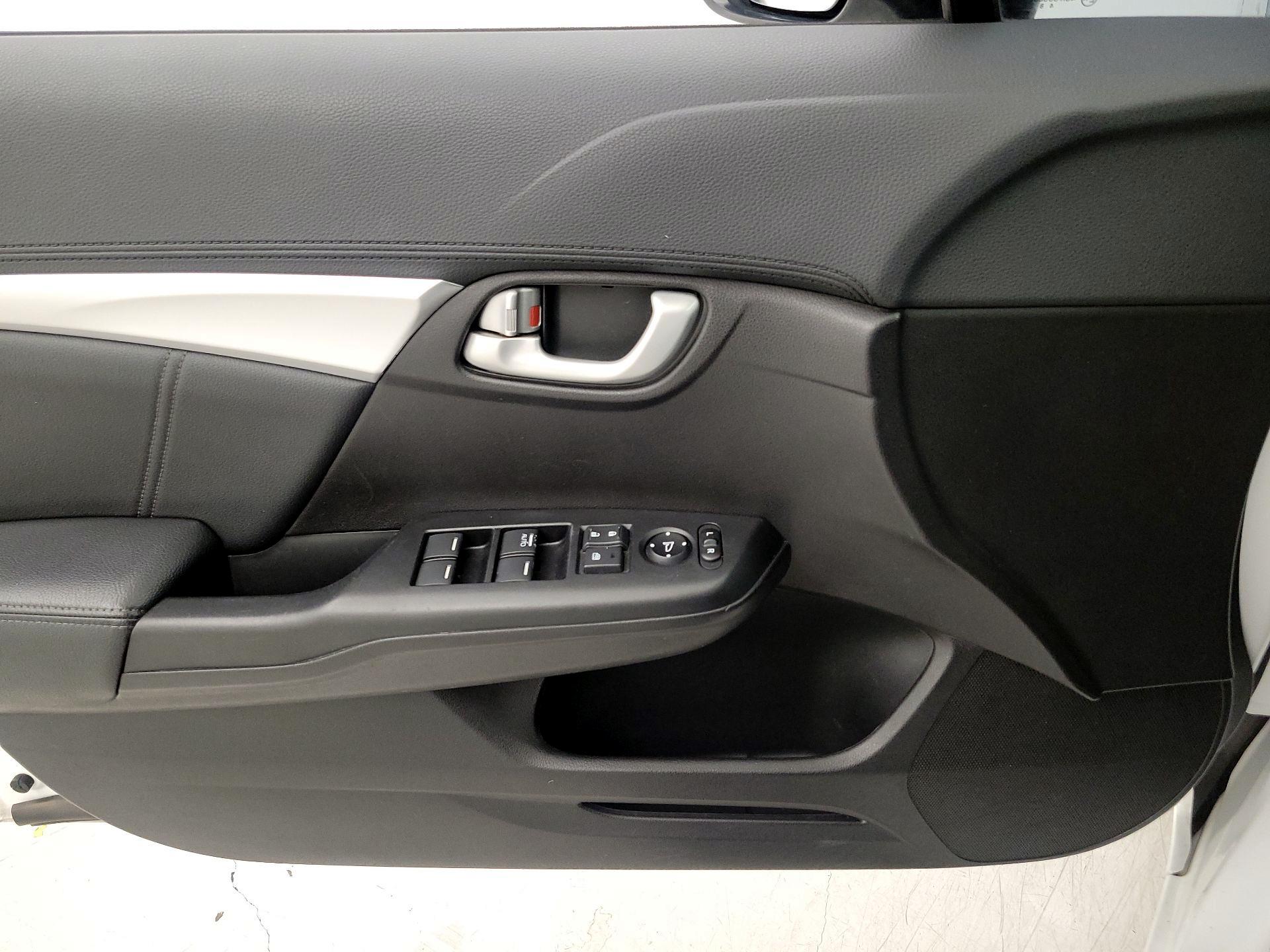 Thumbnail: 2015 Honda Civic - 12