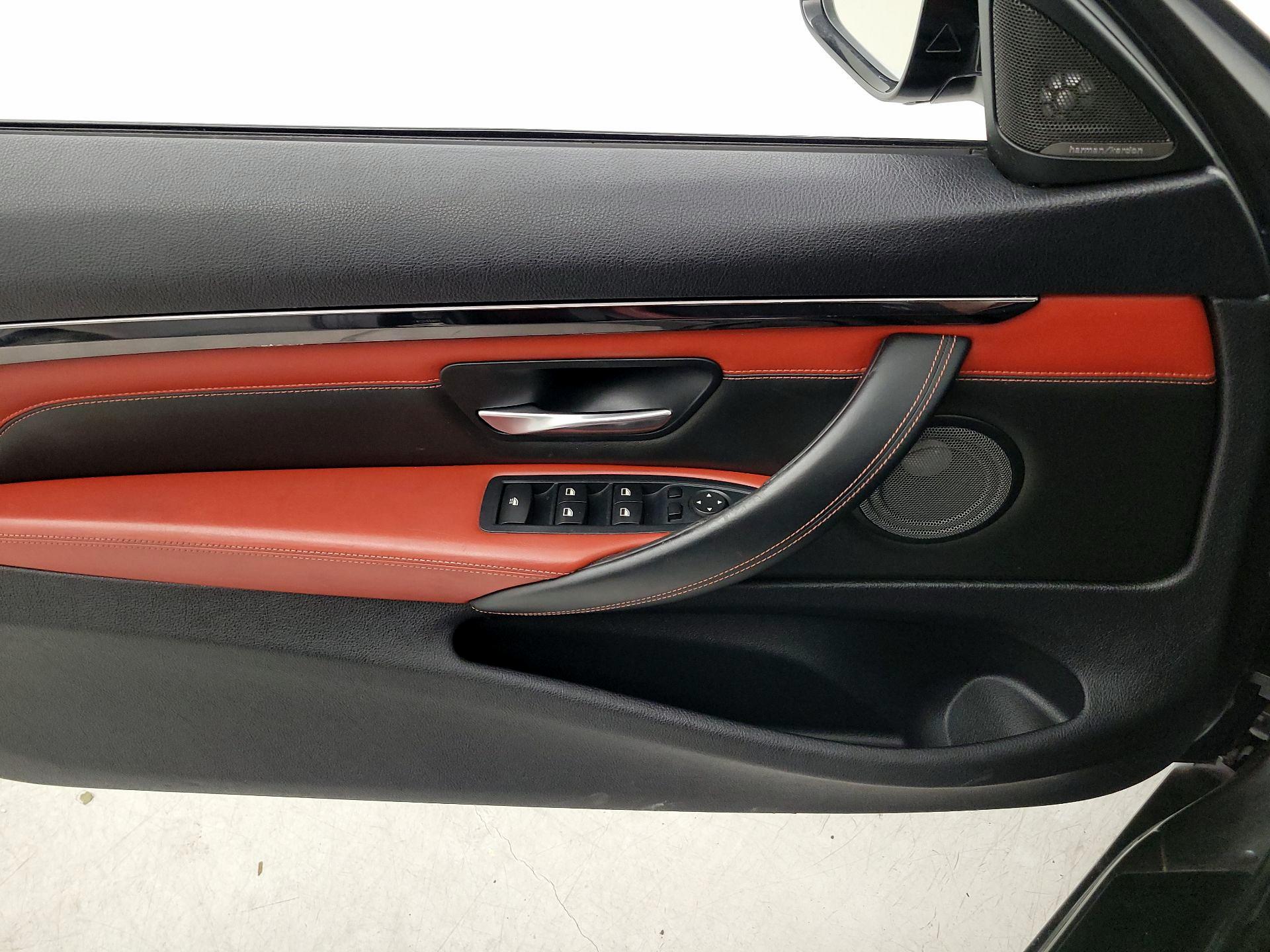 Thumbnail: 2015 BMW M4 - 12