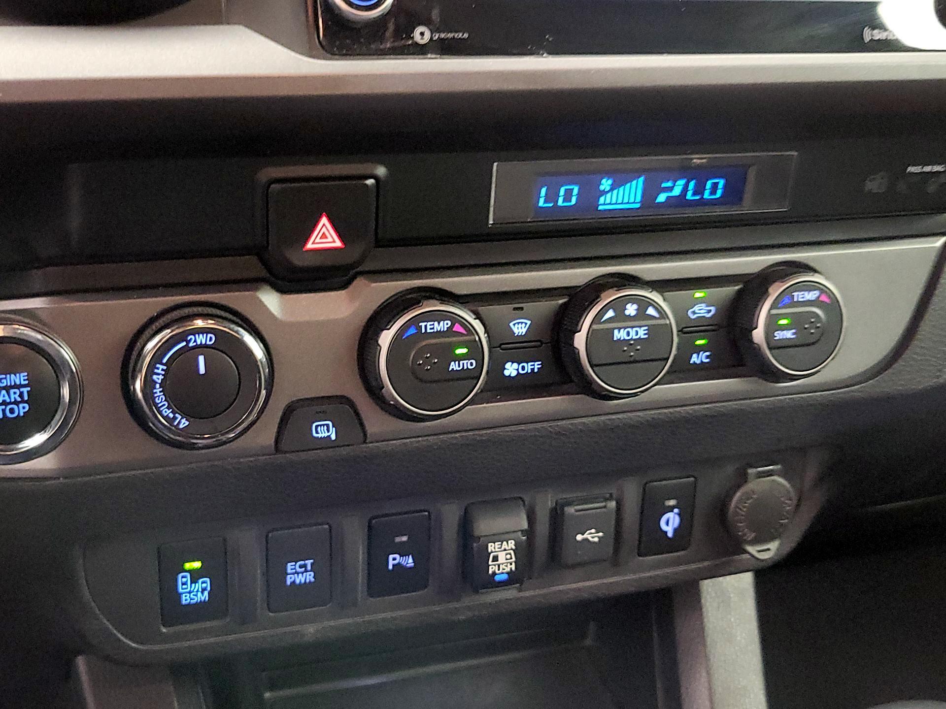 Thumbnail: 2021 Toyota Tacoma - 16
