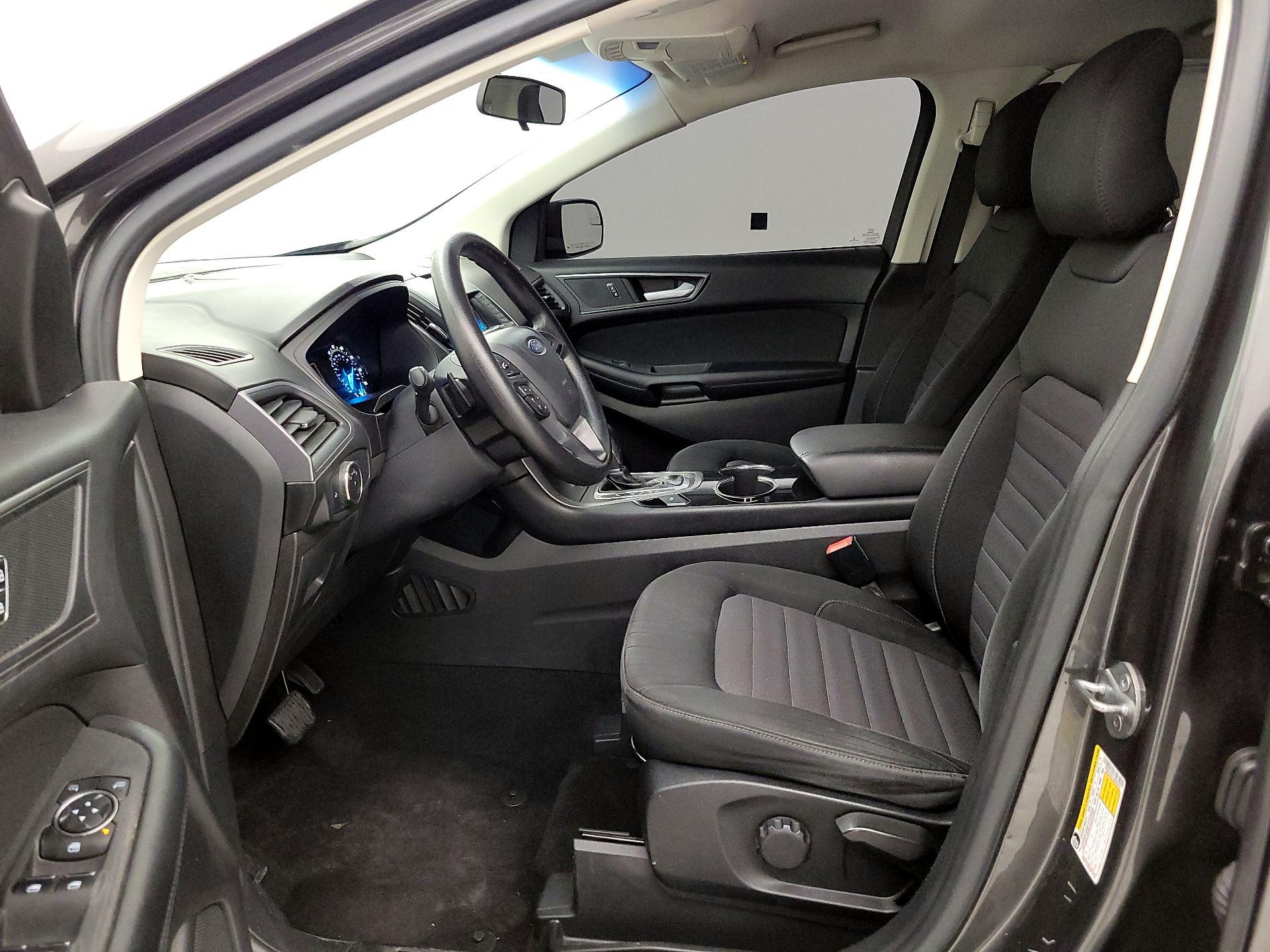 Thumbnail: 2017 Ford Edge - 11