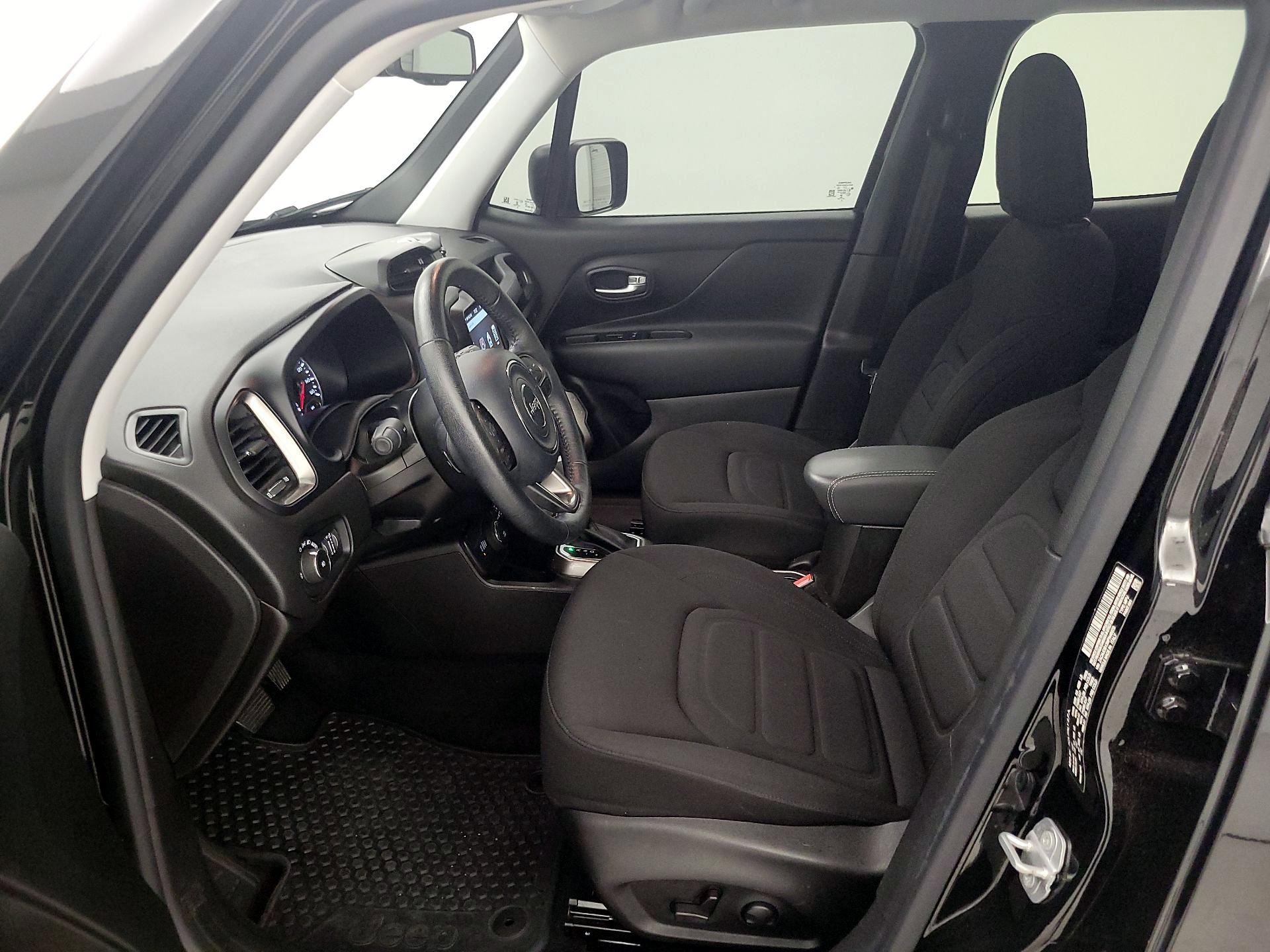Thumbnail: 2022 Jeep Renegade - 11